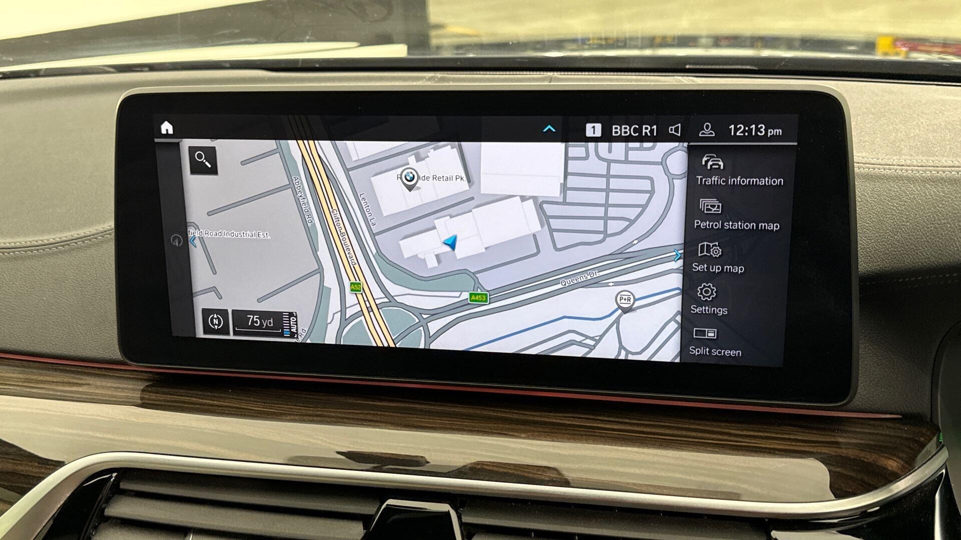 BMW 5 Series view 27