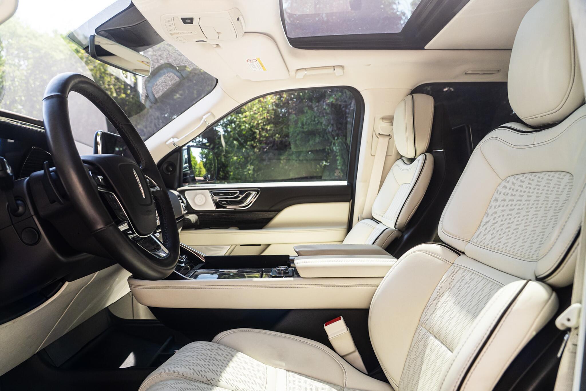 Lincoln Navigator view 2