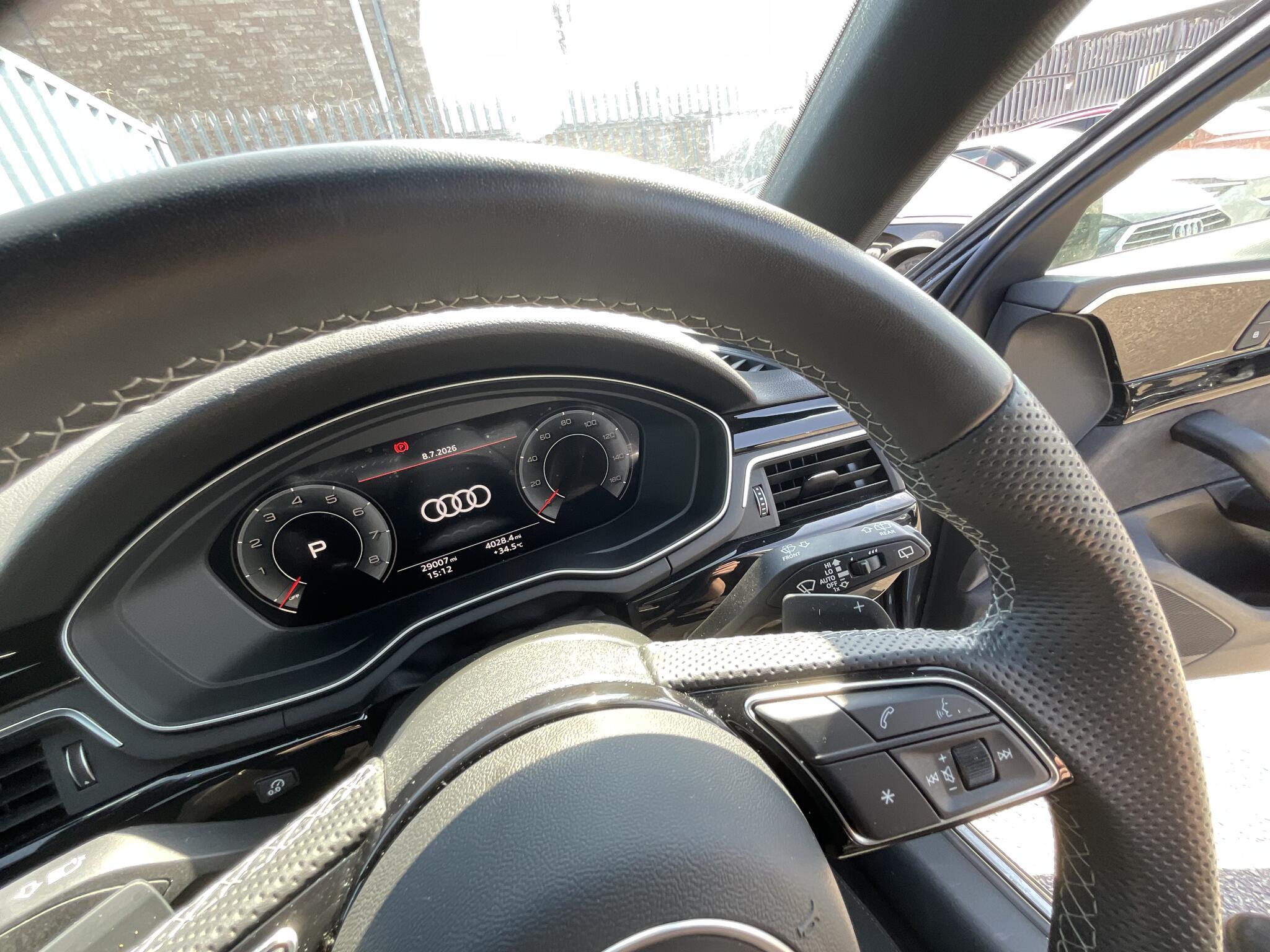 Audi A4 Avant view 23