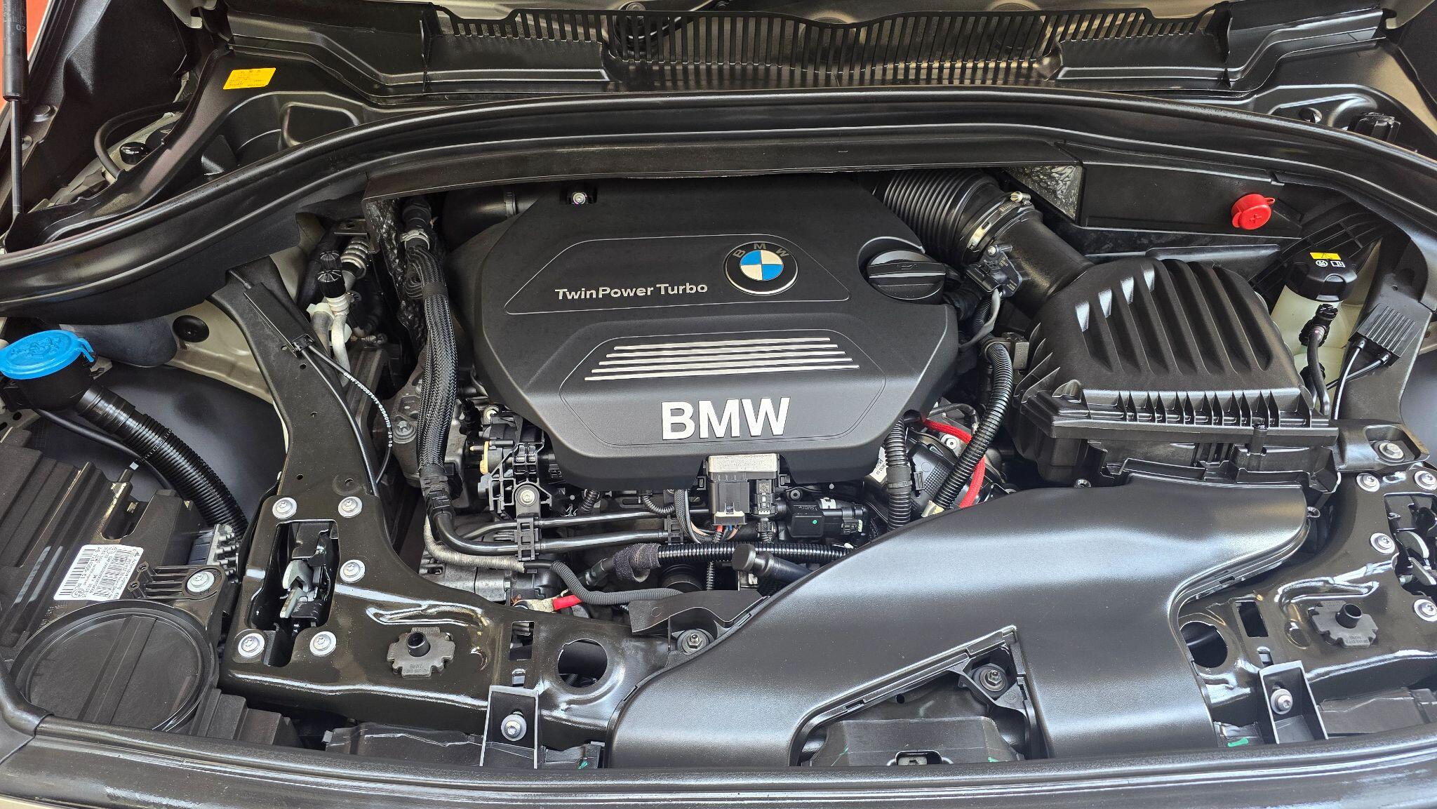 BMW 2 Series view 21