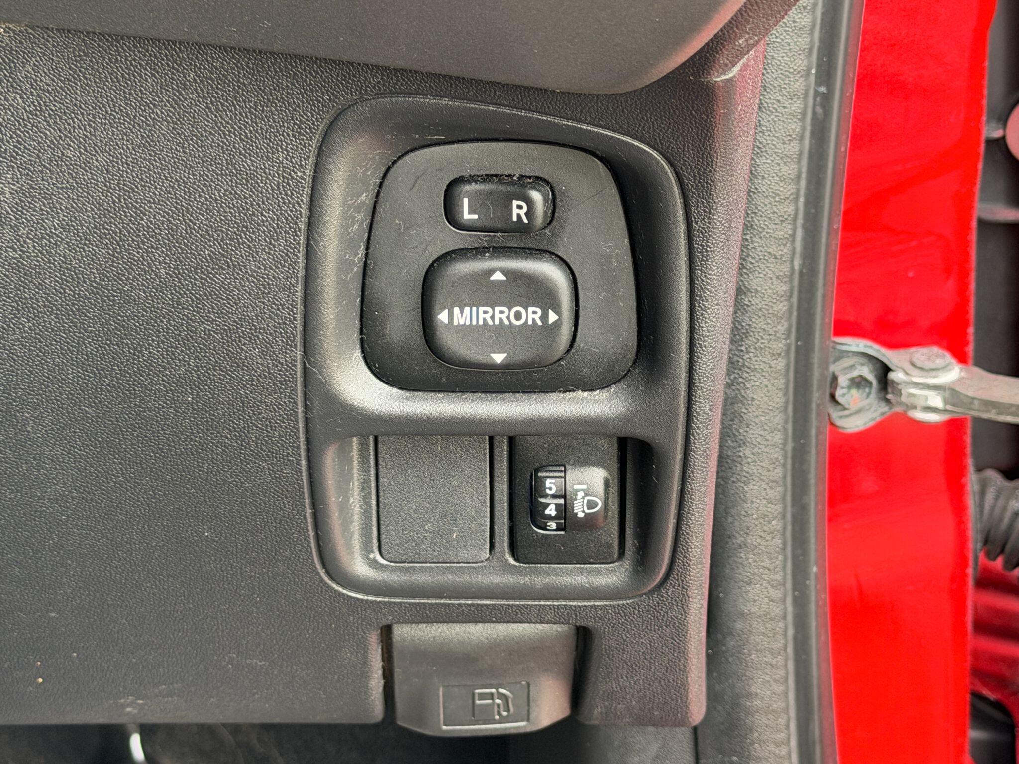 Toyota Aygo view 34