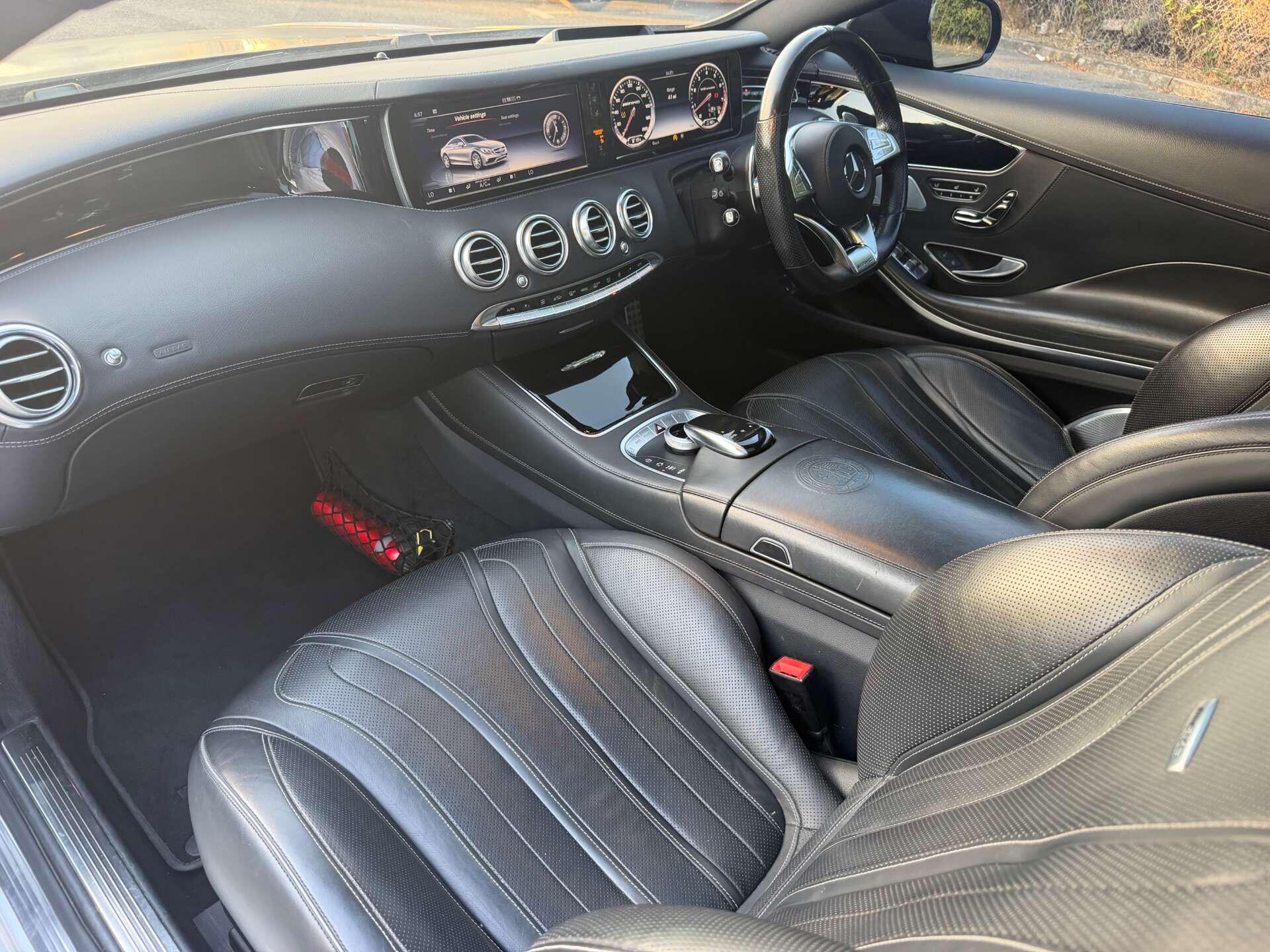 Mercedes-Benz S-Class view 26