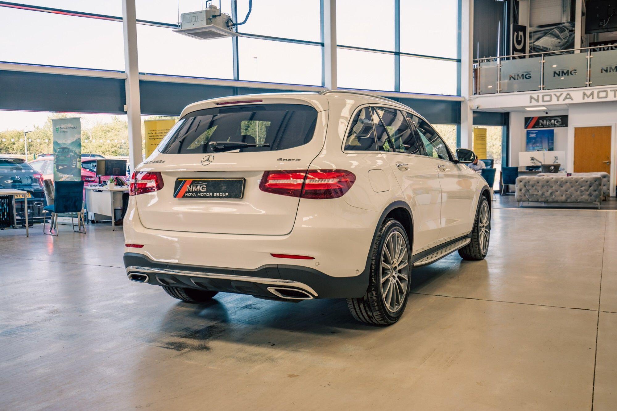 Mercedes-Benz GLC view 39