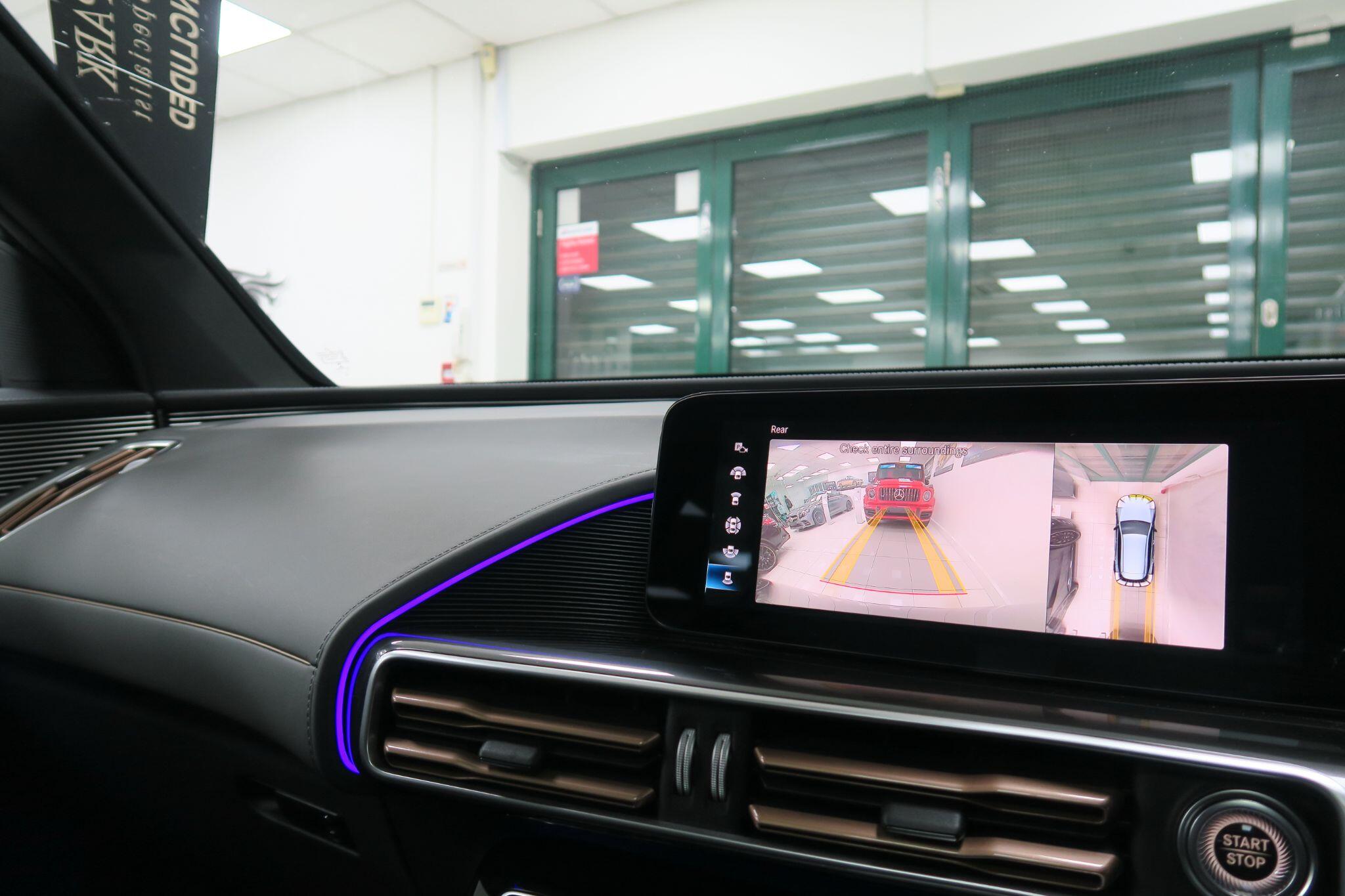 Mercedes-Benz EQC view 16