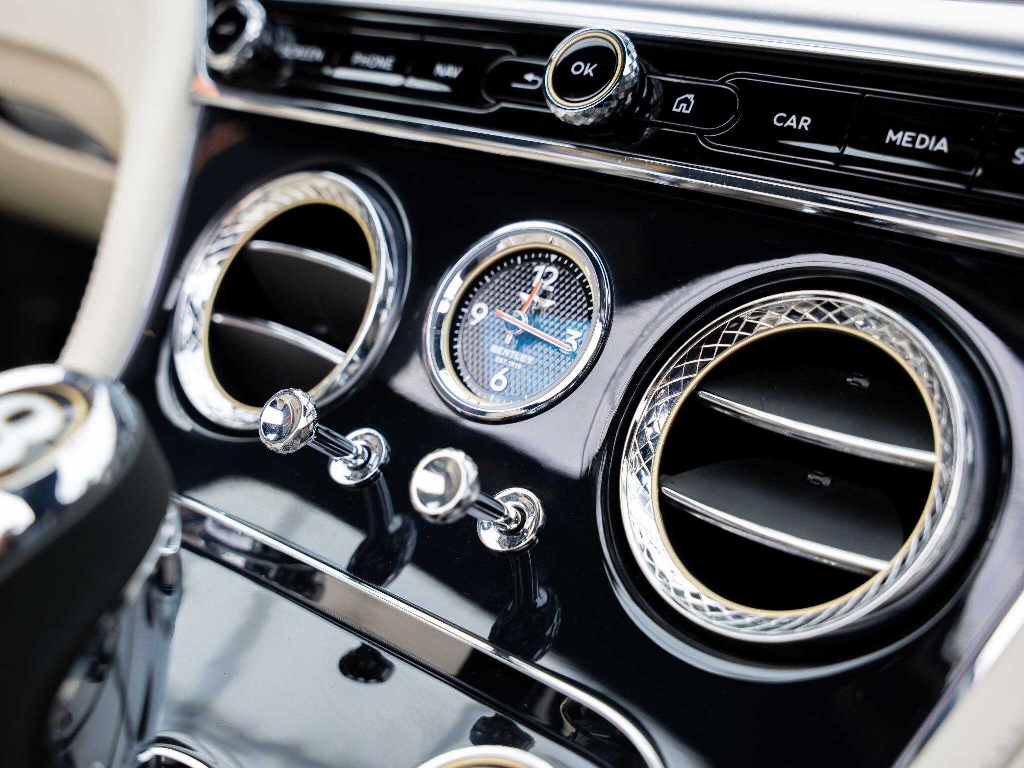 Bentley Continental view 30