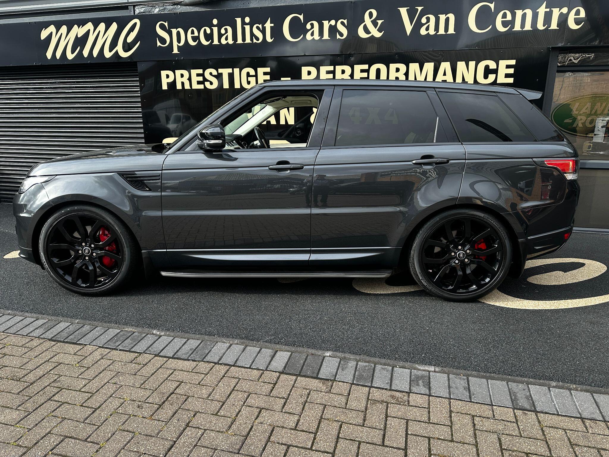 Land Rover Range Rover Sport view 2