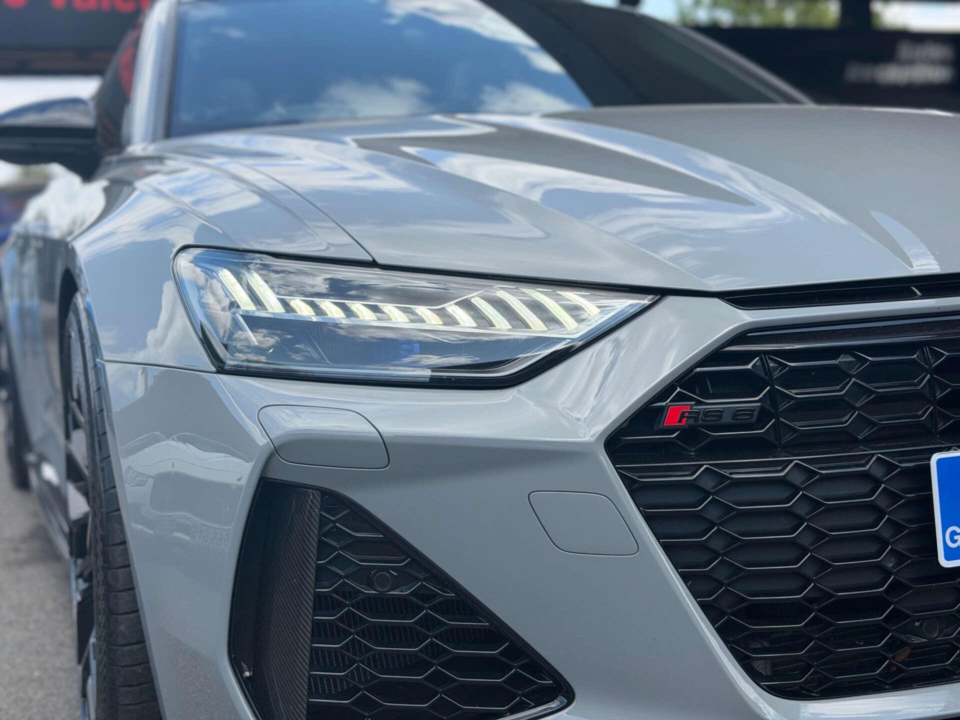 Audi RS6 Avant view 26
