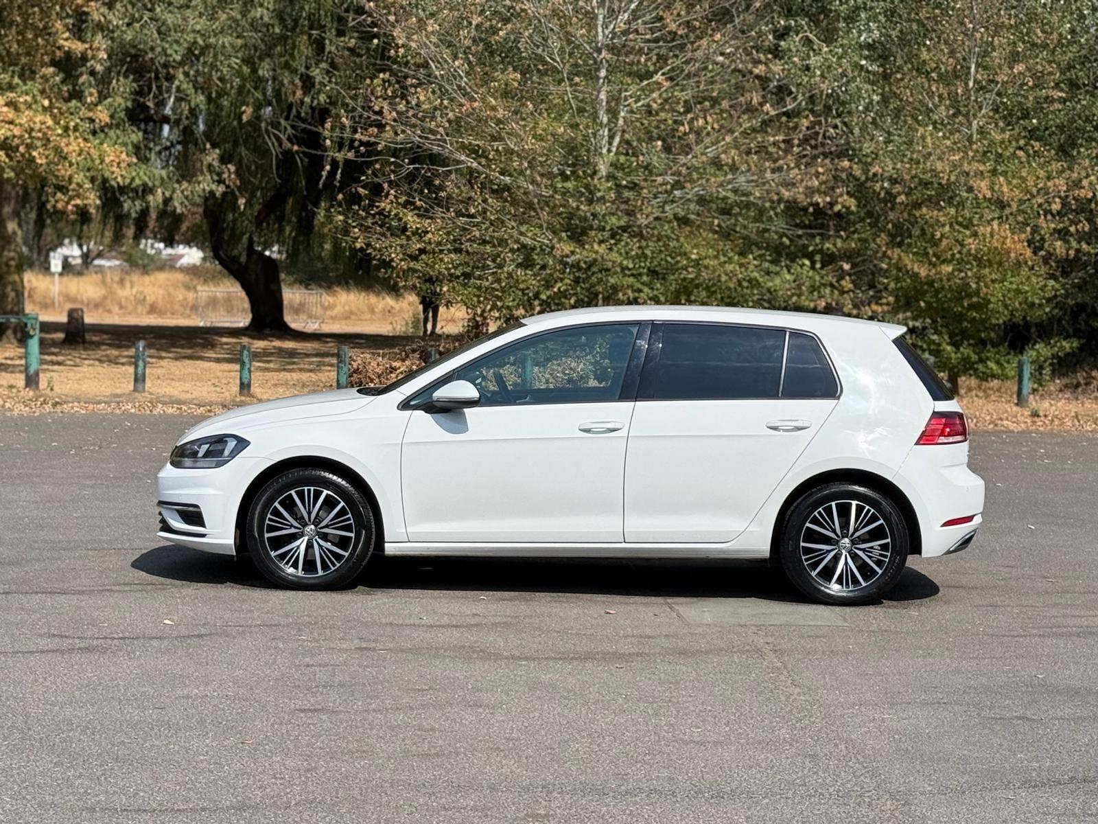 Volkswagen Golf view 10
