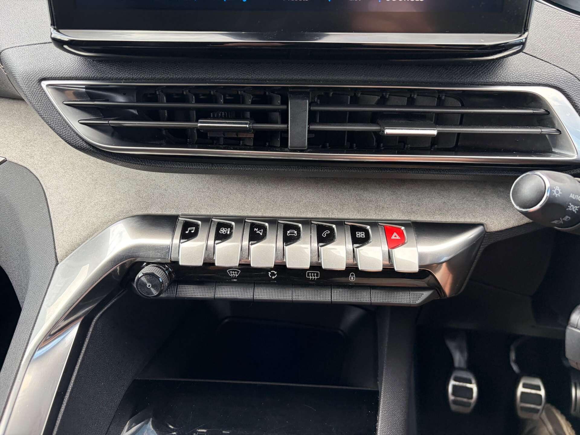 Peugeot 3008 view 42