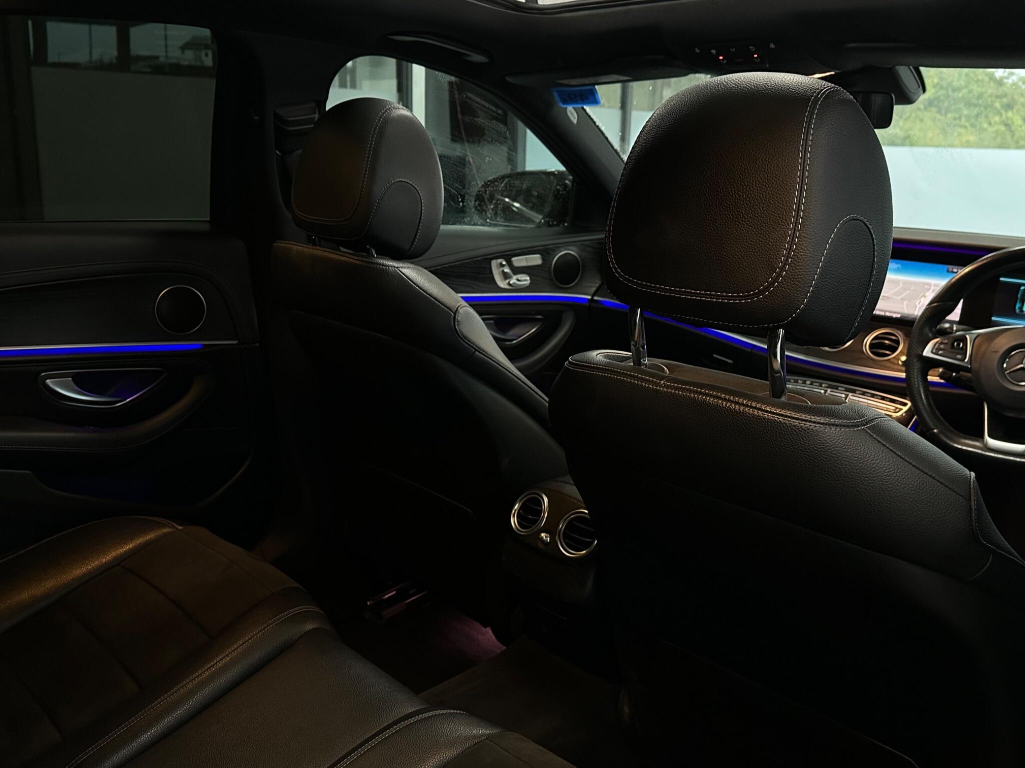 Mercedes-Benz E Class view 33