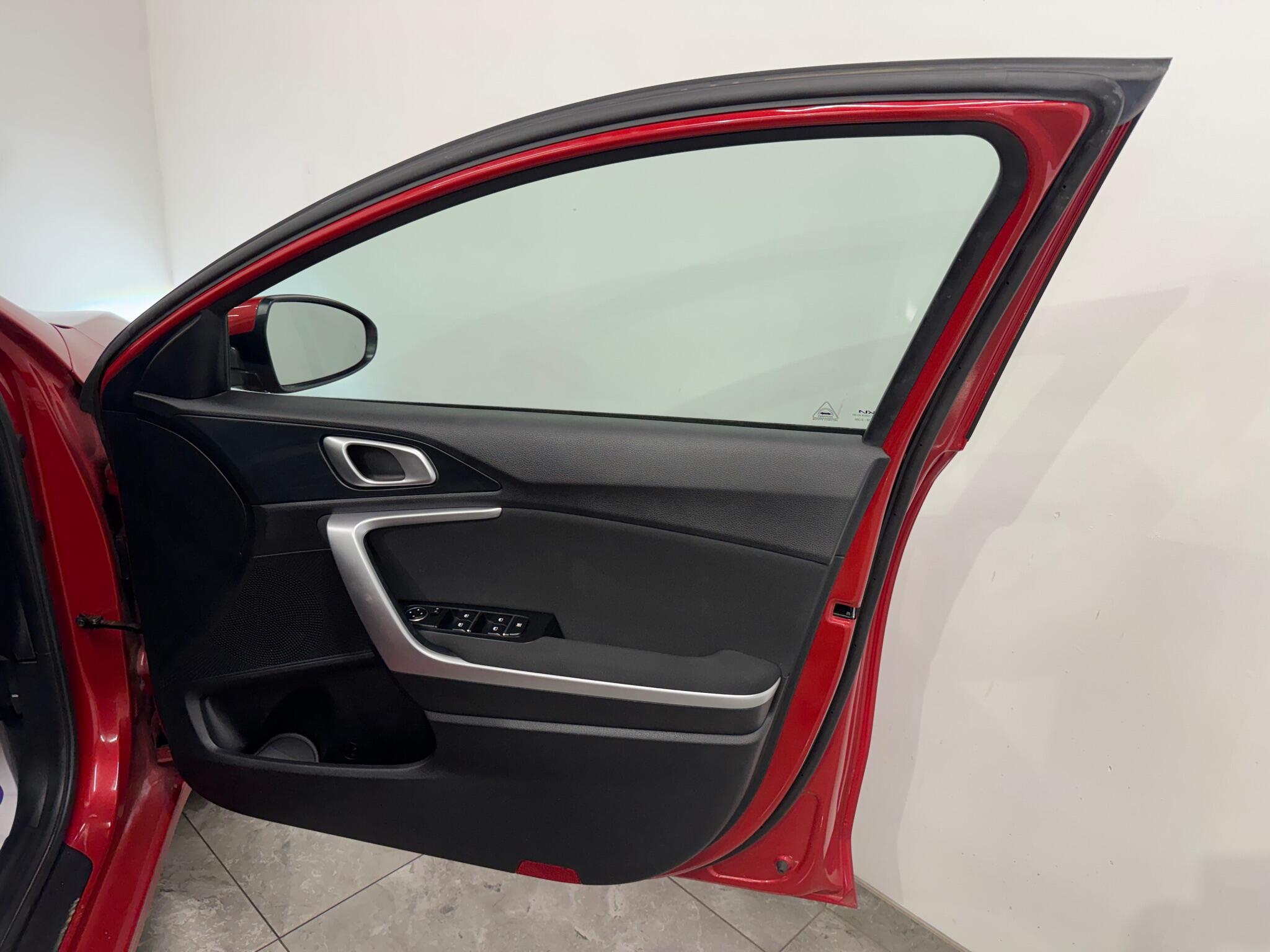 Kia Ceed view 12
