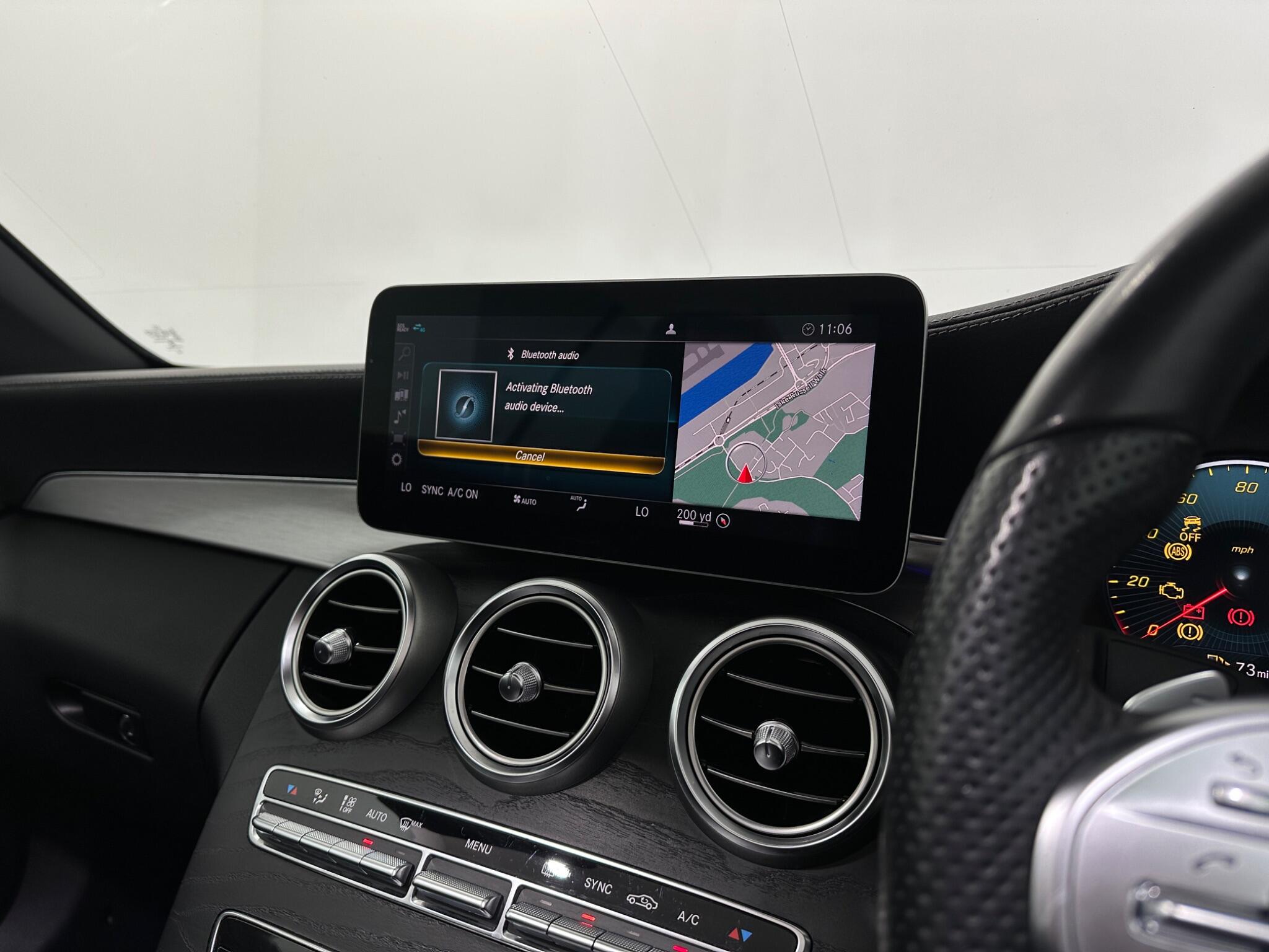Mercedes-Benz C Class view 27