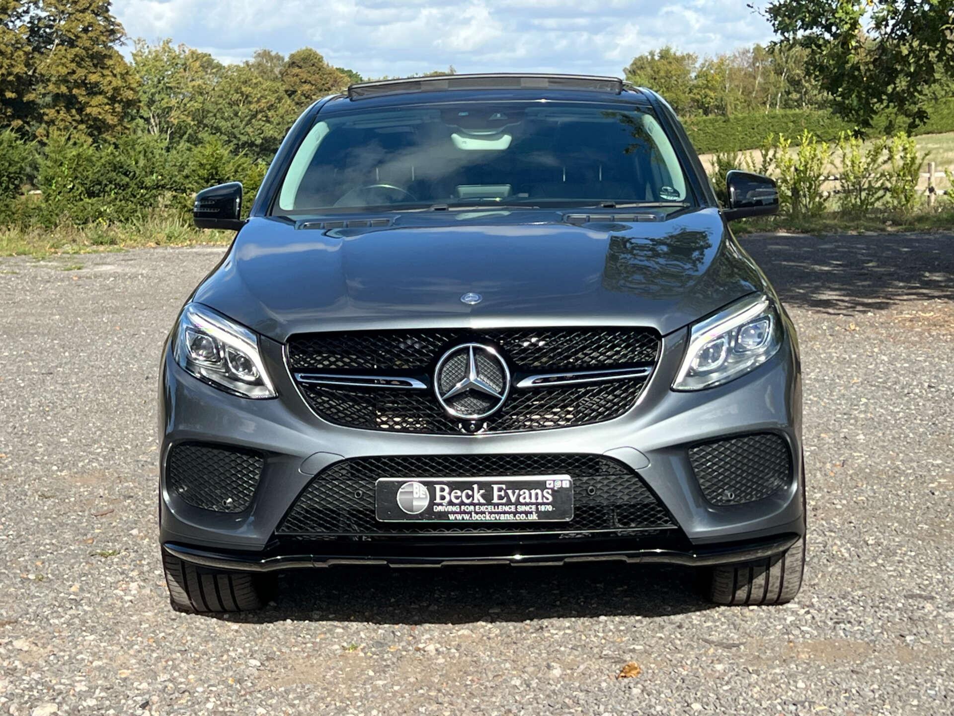 Mercedes-Benz GLE view 2