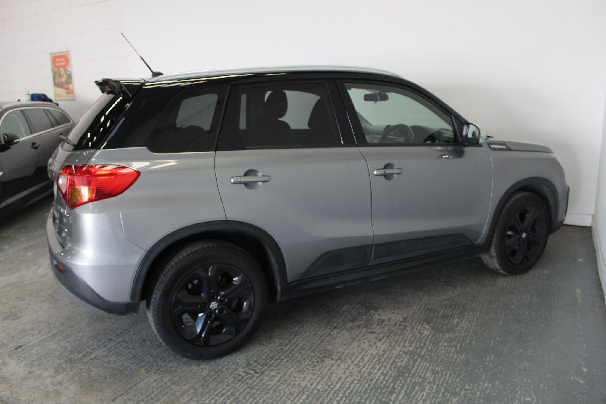 Suzuki Vitara view 11