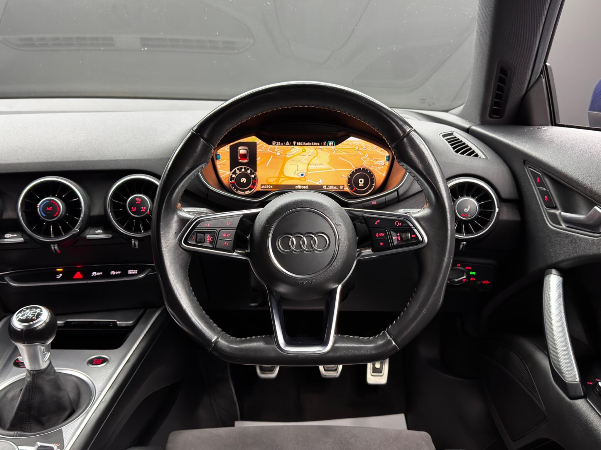 Audi TT view 17