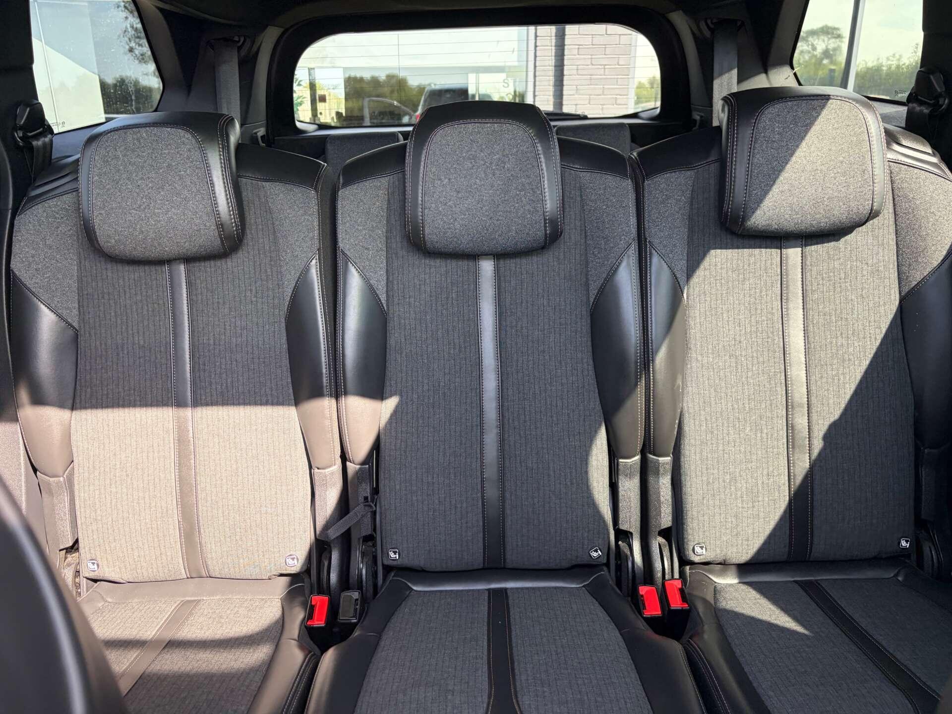 Peugeot 5008 view 35