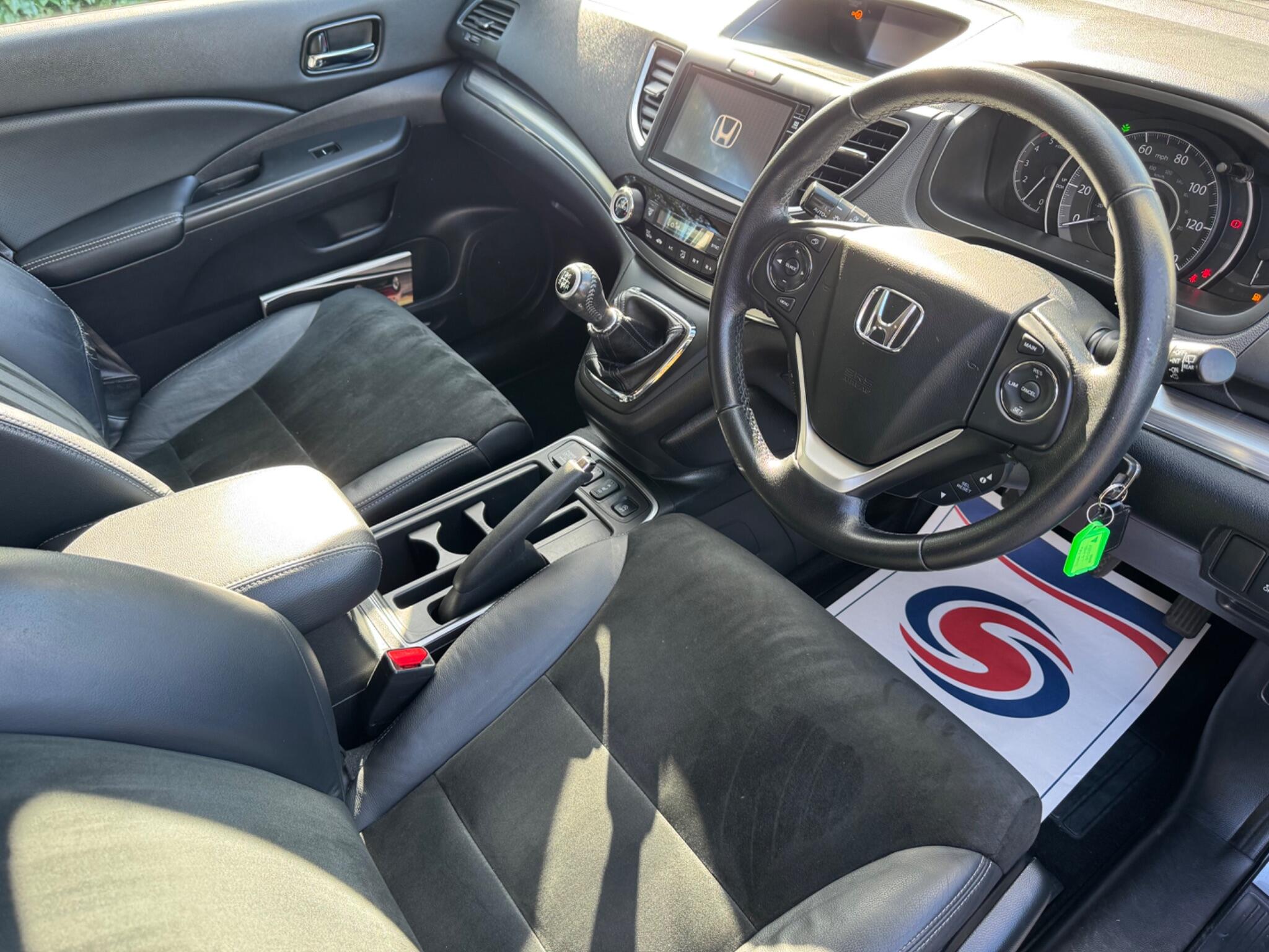 Honda CR-V view 9