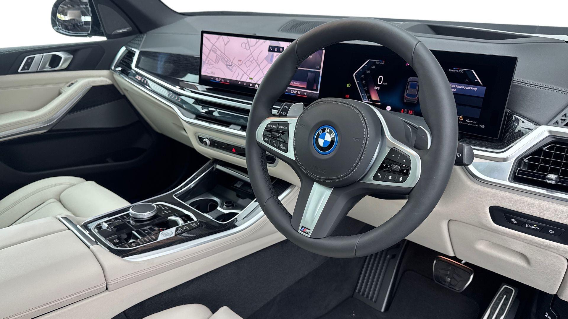 BMW X5 view 6