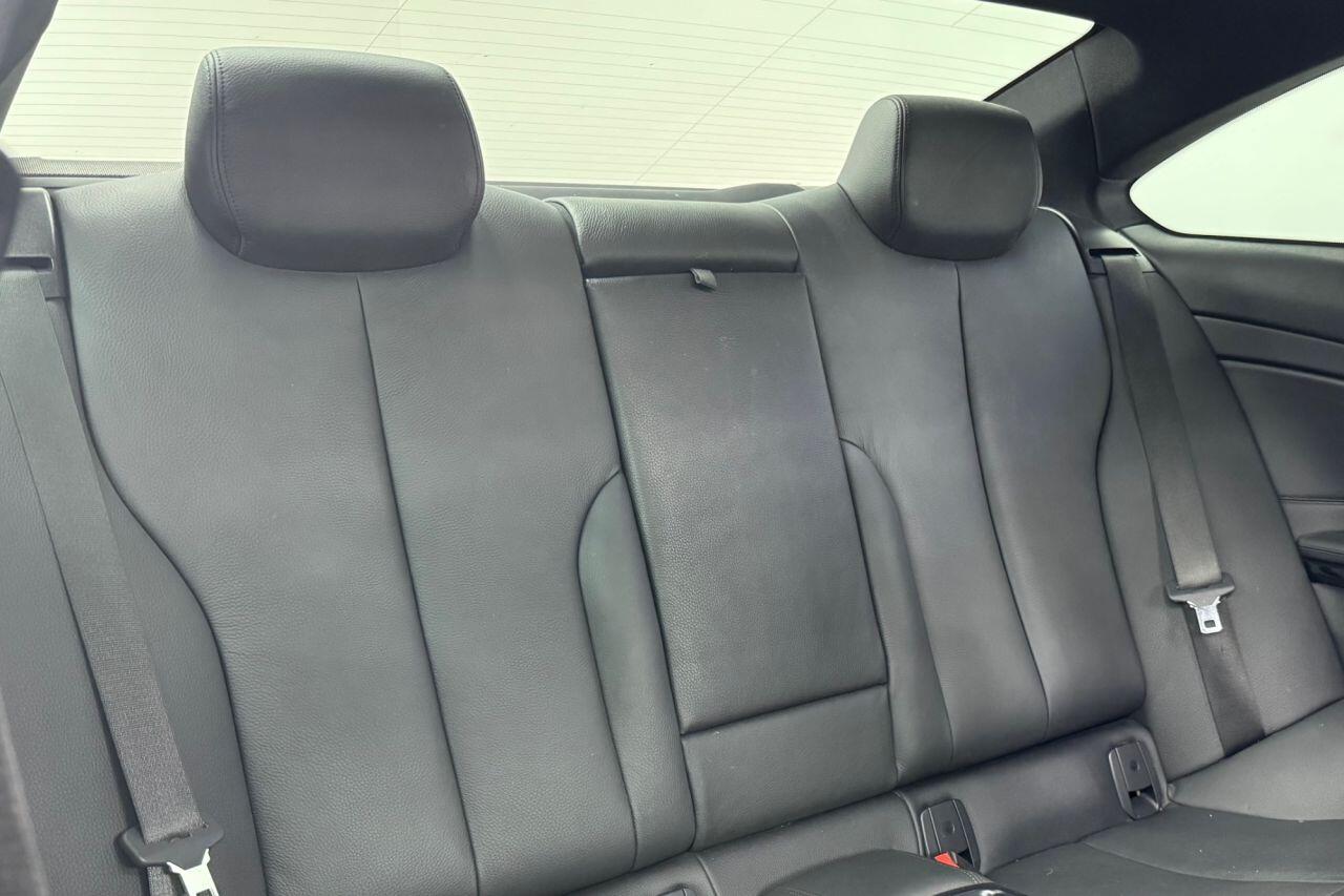 BMW 4 Series view 35