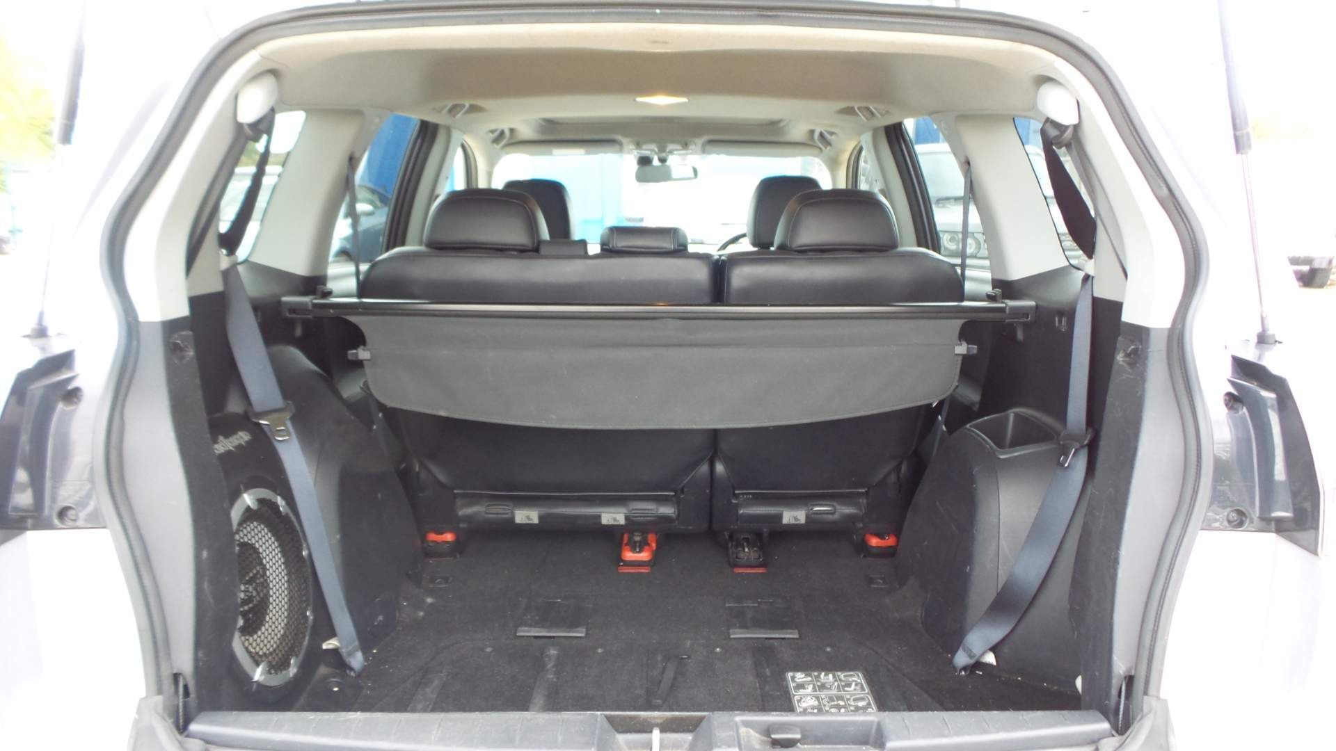 Mitsubishi Outlander view 27