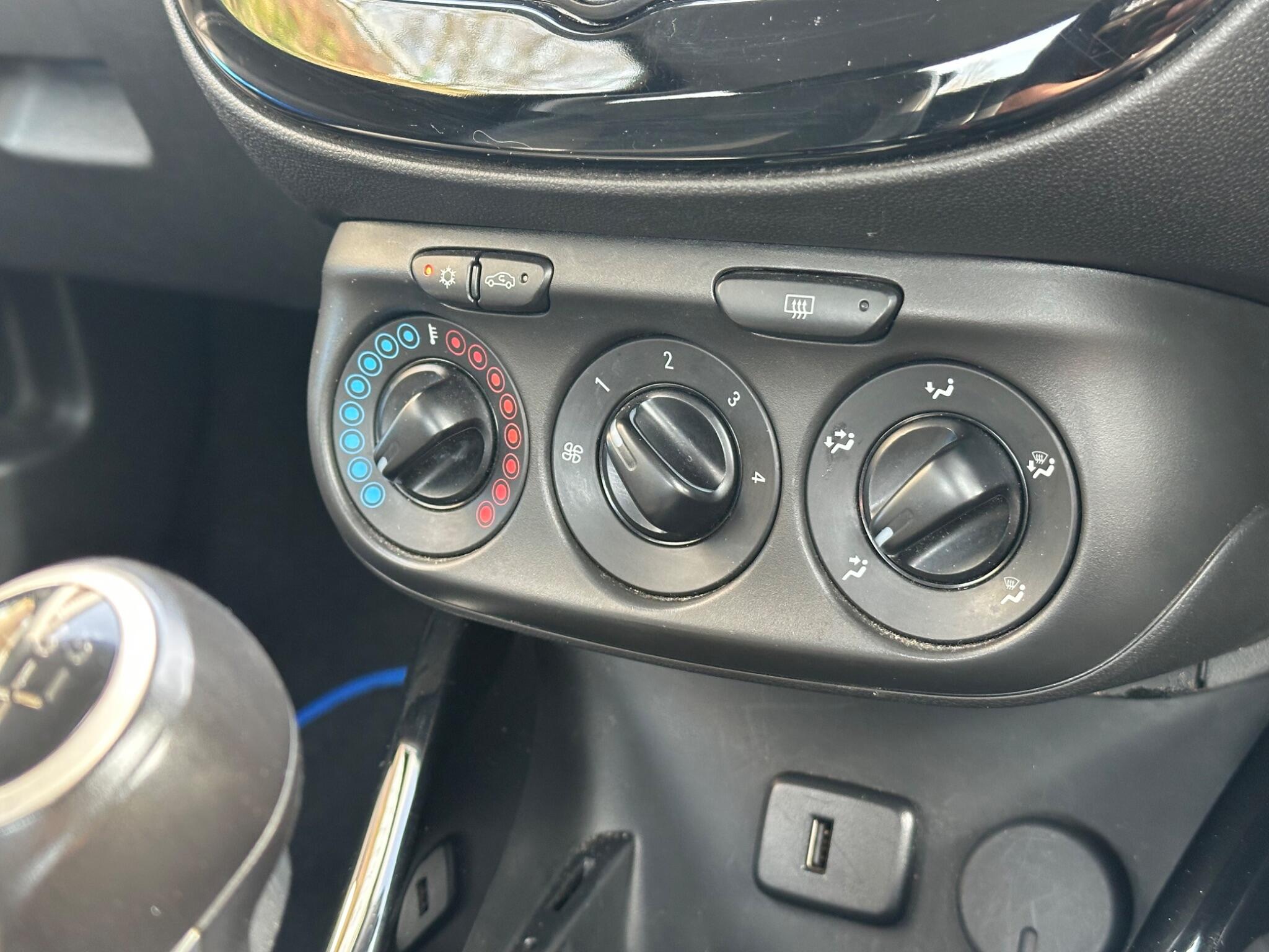 Vauxhall Adam view 22