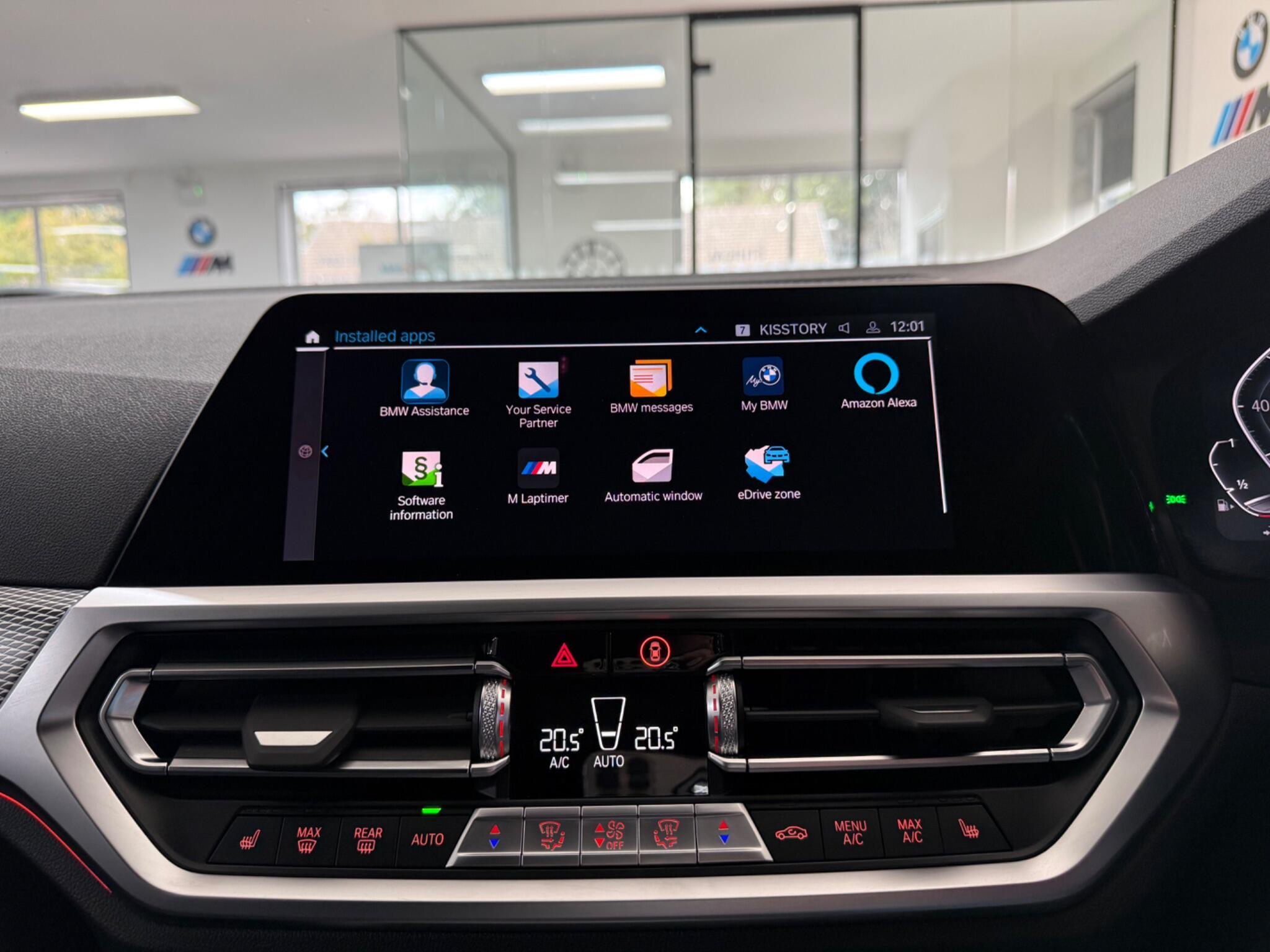 BMW 3 Series view 16
