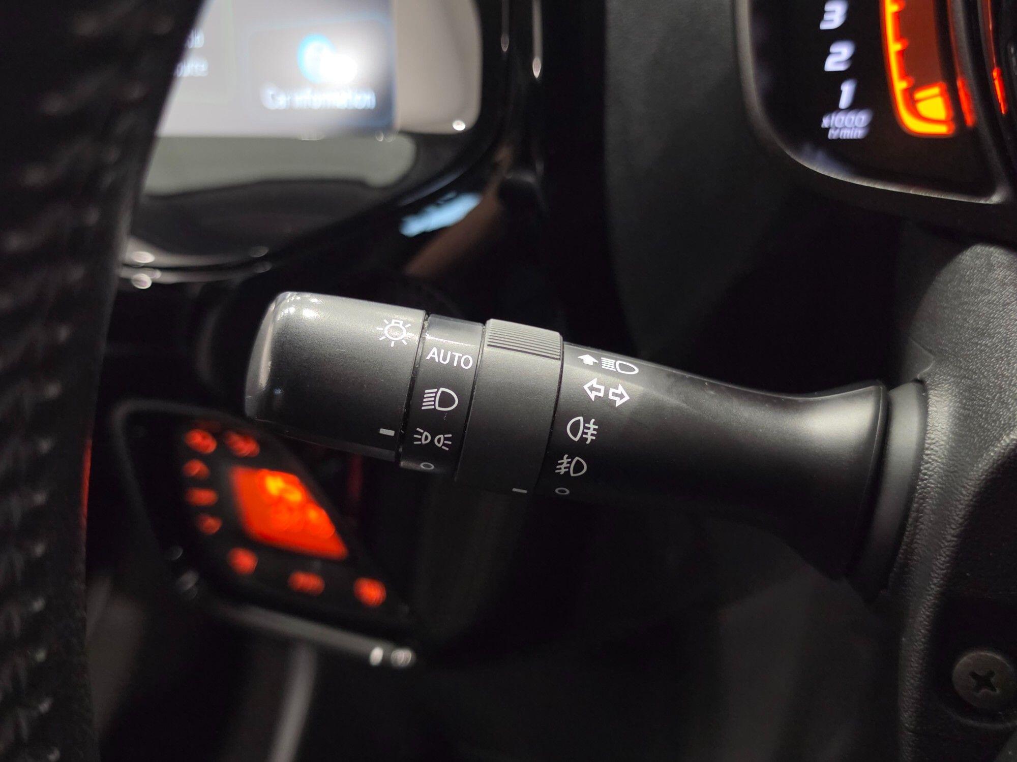 Peugeot 108 view 82