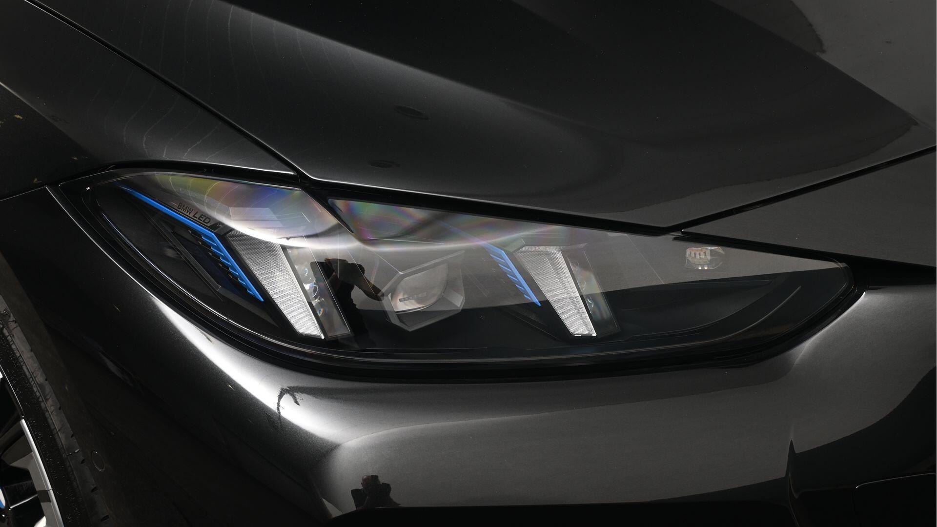 BMW i4 view 33