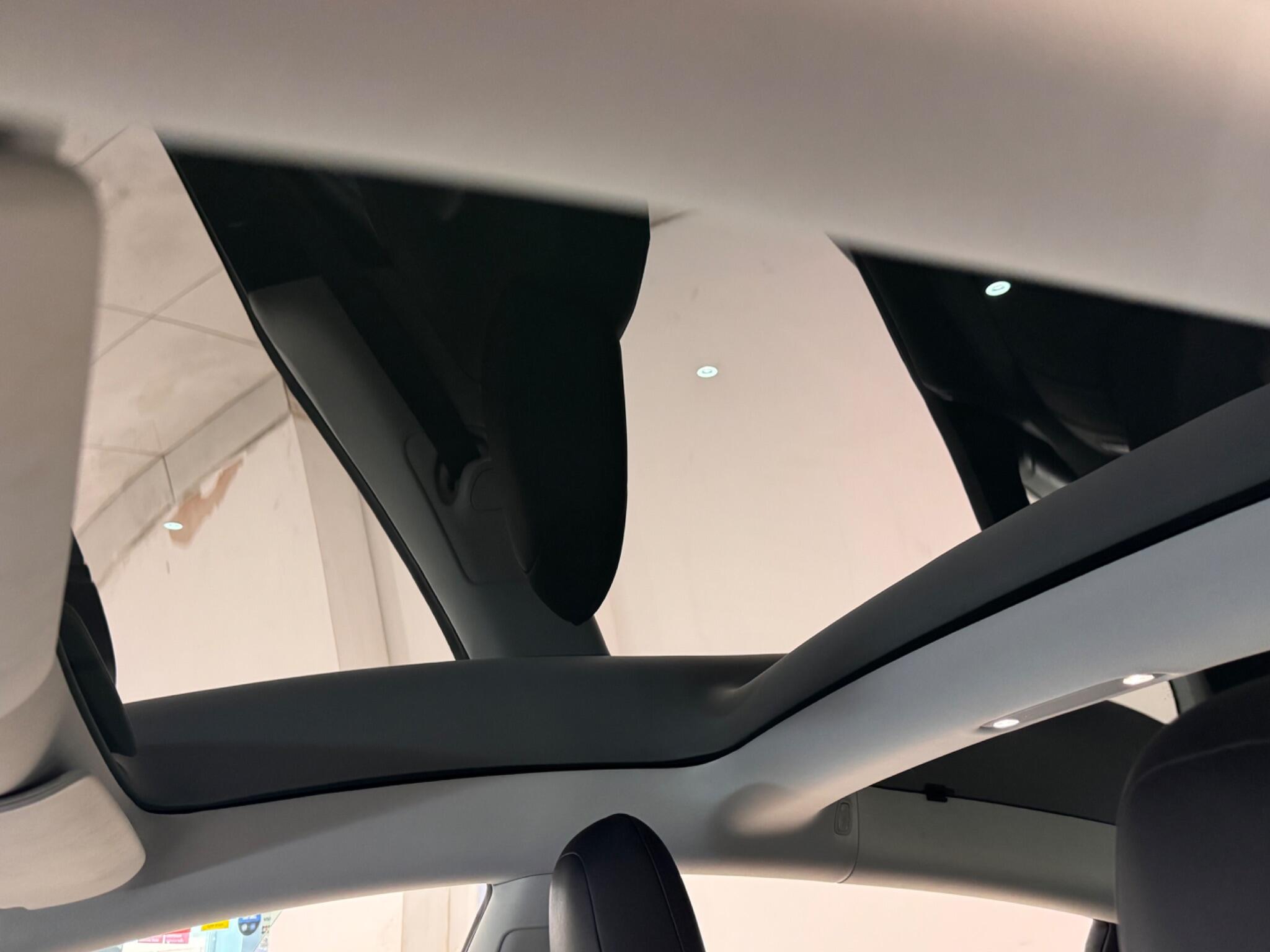 Tesla Model 3 view 10