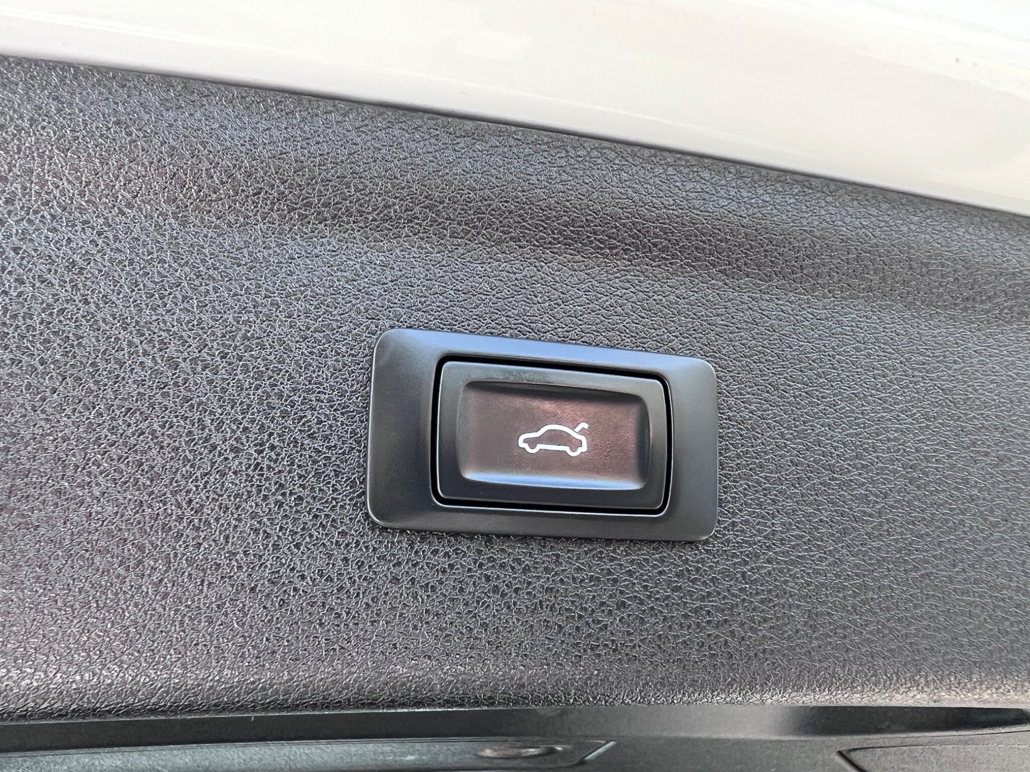 Audi Q3 view 39