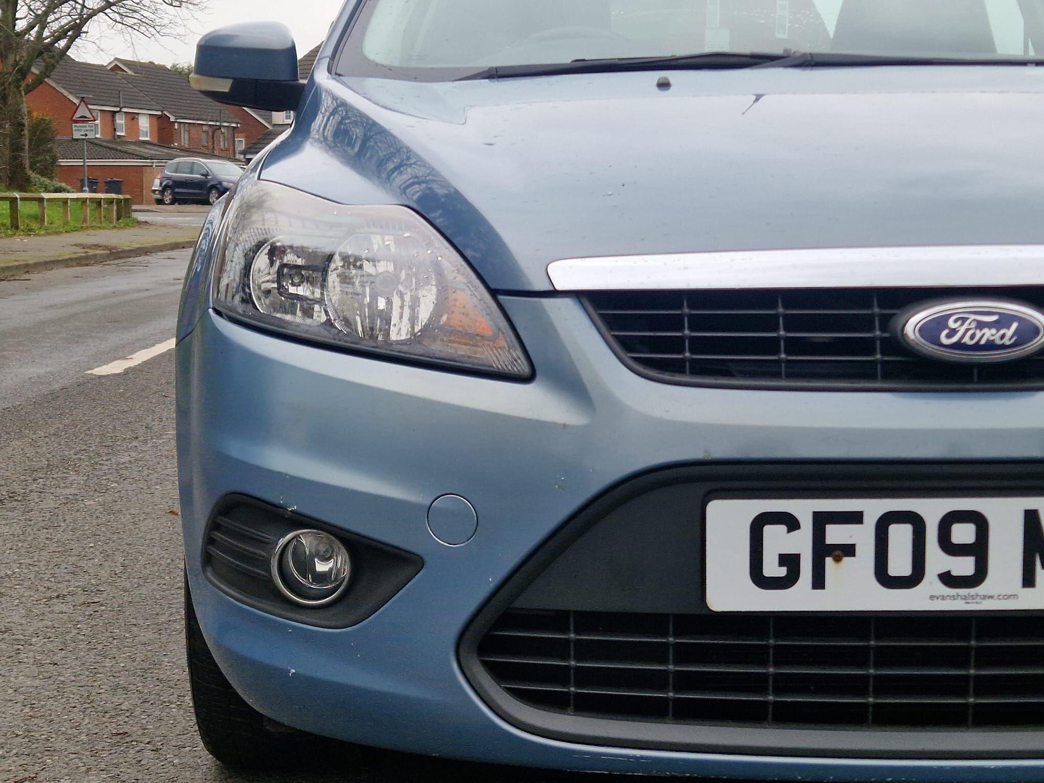 Ford Focus view 32