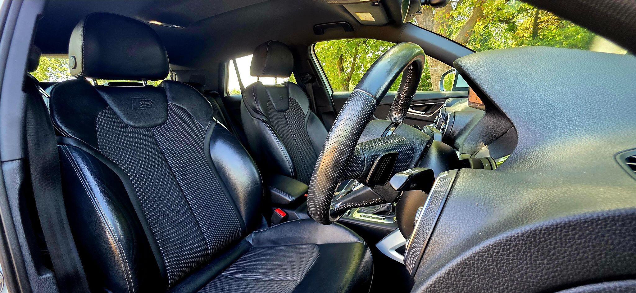 Audi Q2 view 28