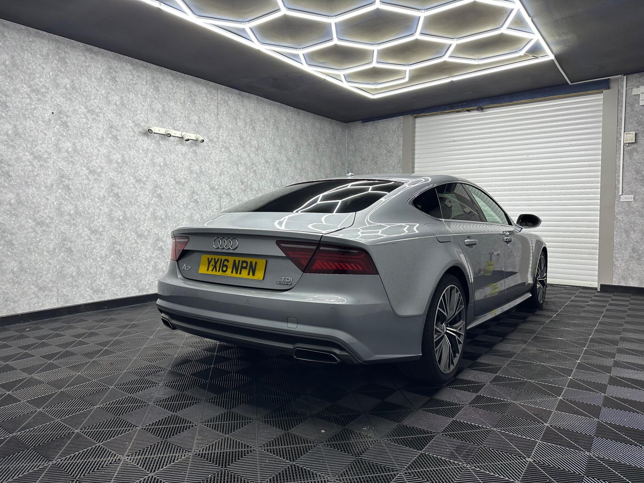 Audi A7 view 4