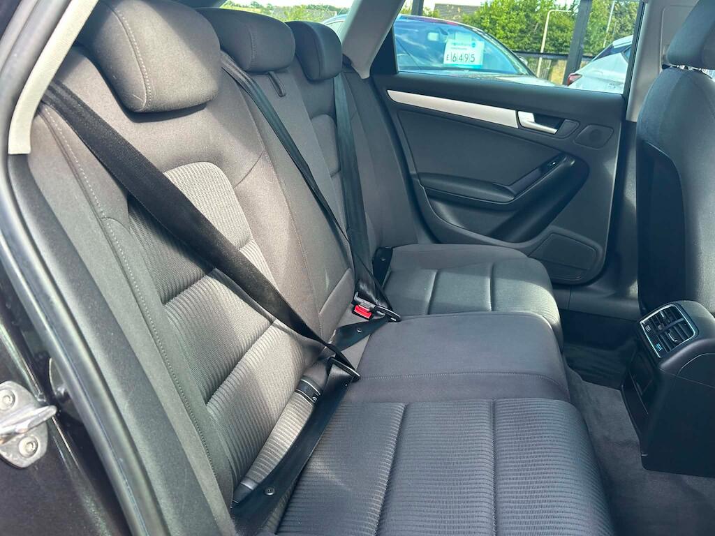 Audi A4 view 13
