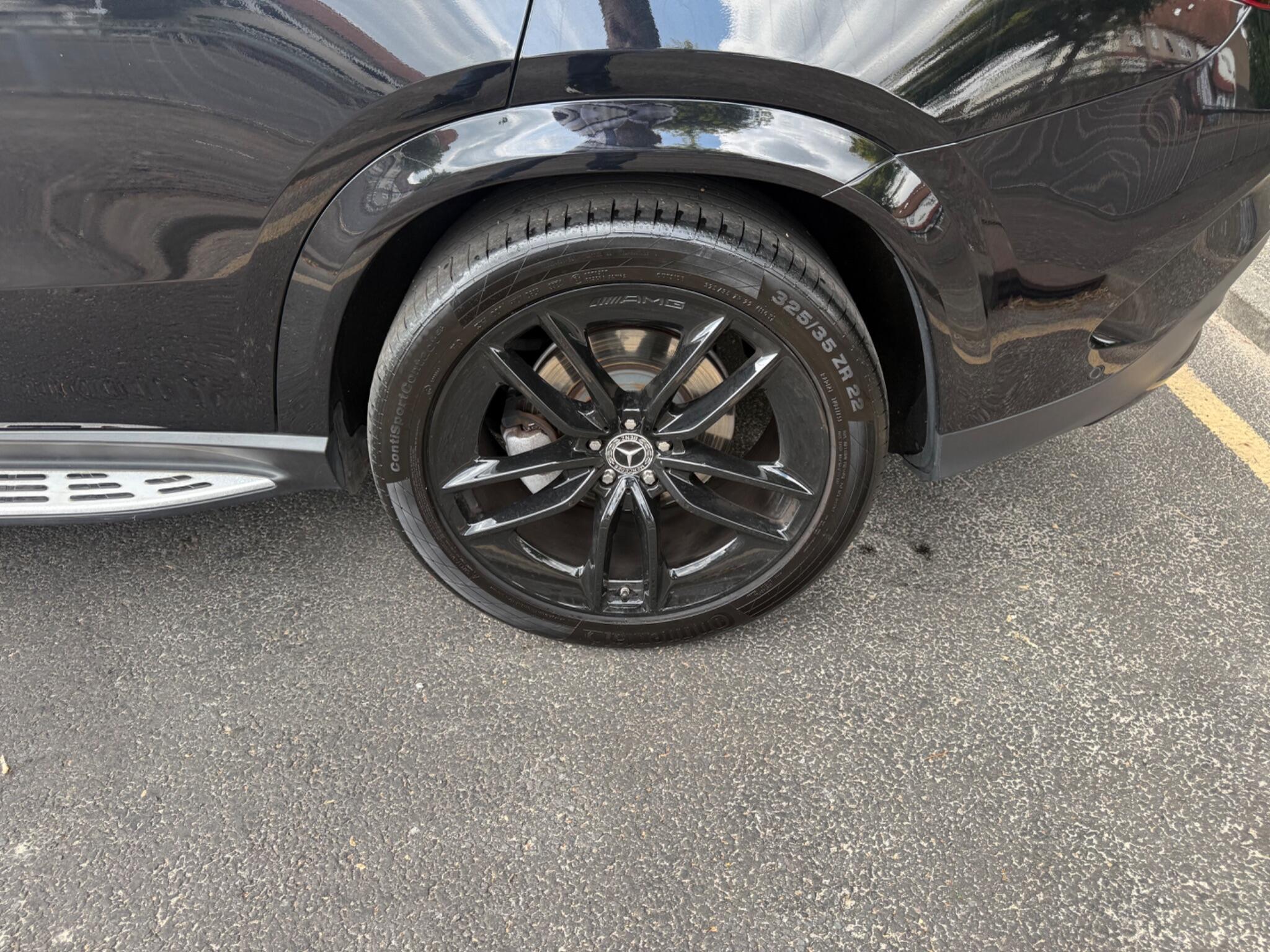 Mercedes-Benz Gle view 22