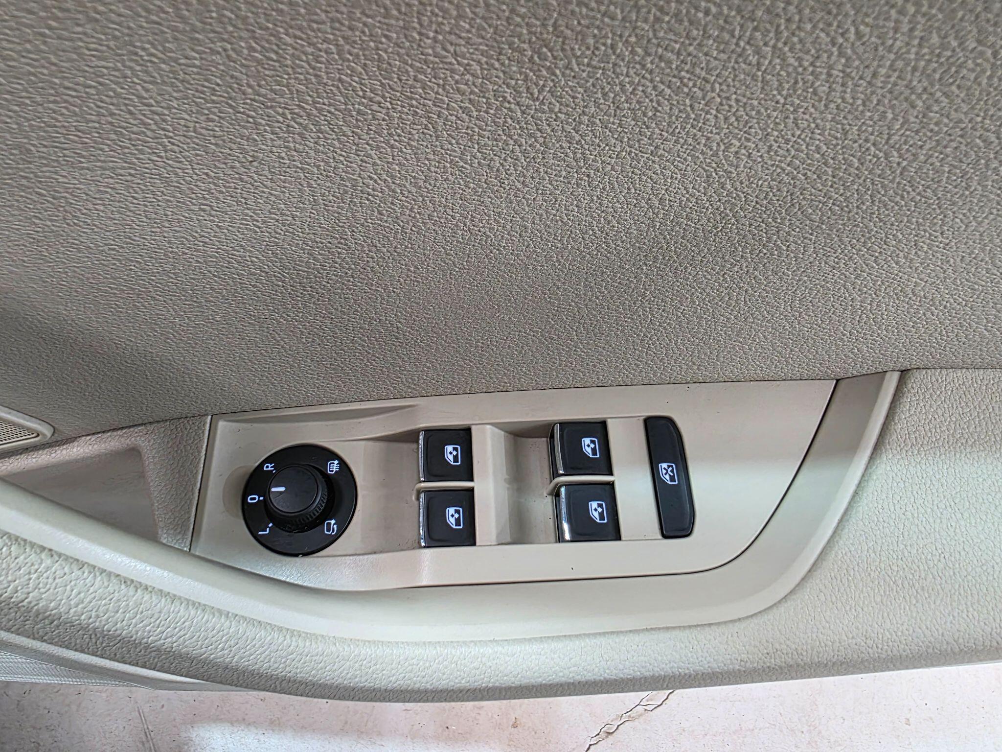 Skoda Superb view 13