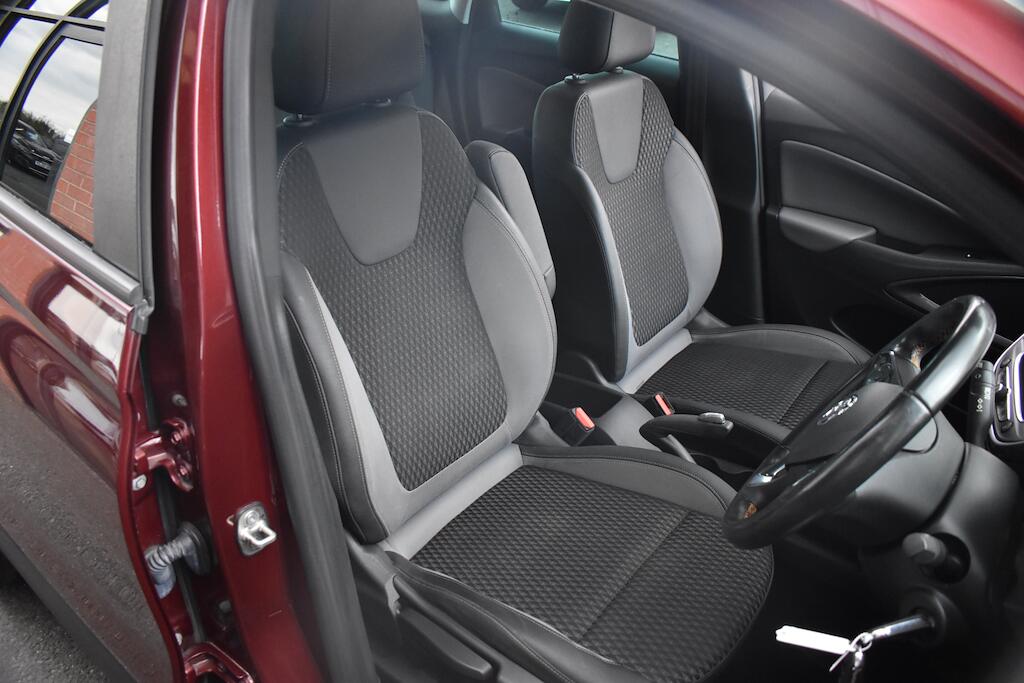Vauxhall Crossland X view 27