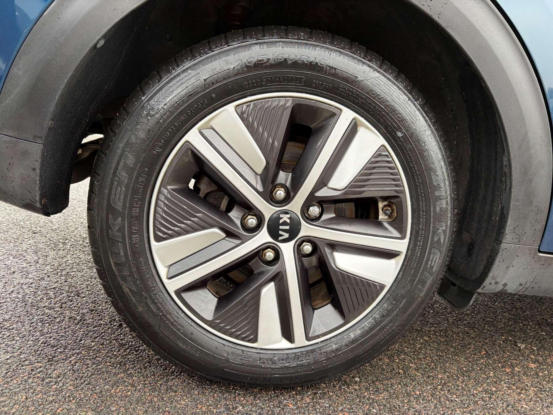 Kia Niro view 12
