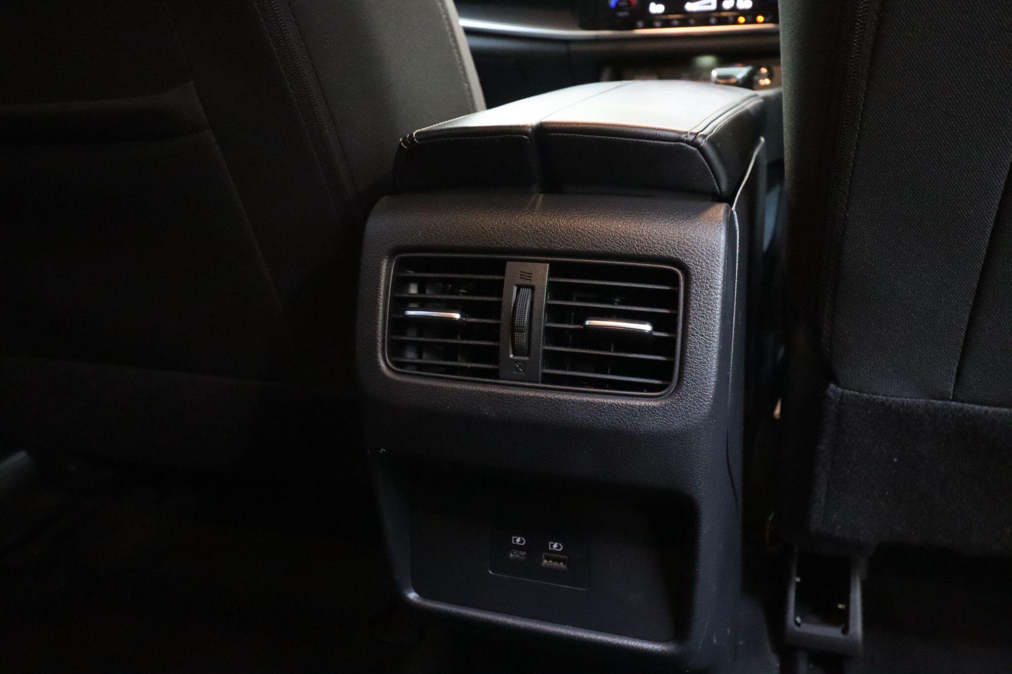 Nissan X-Trail view 43