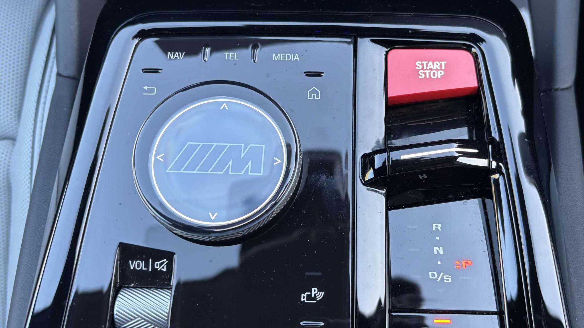 BMW M5 view 15