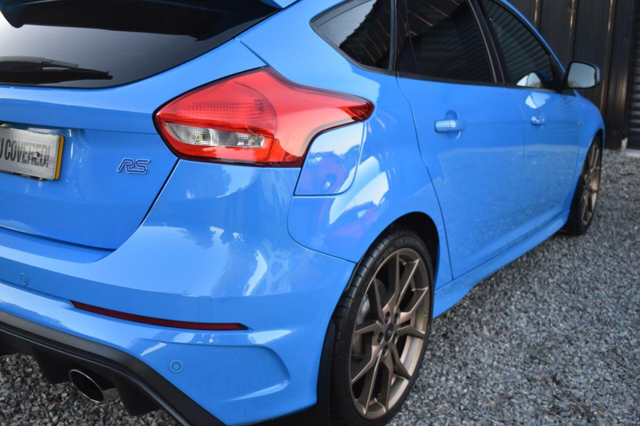 Ford Focus view 12