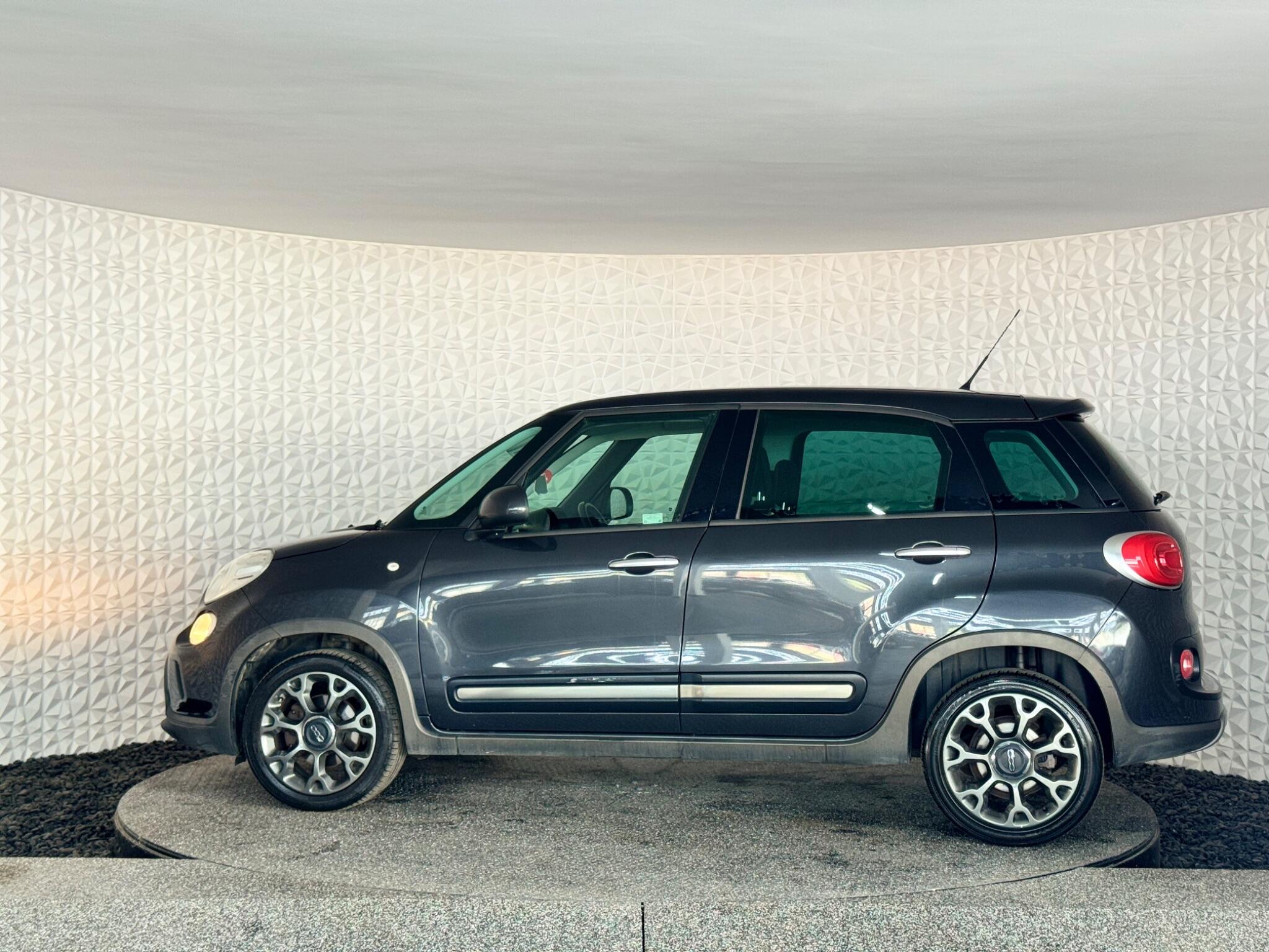 Fiat 500l view 19
