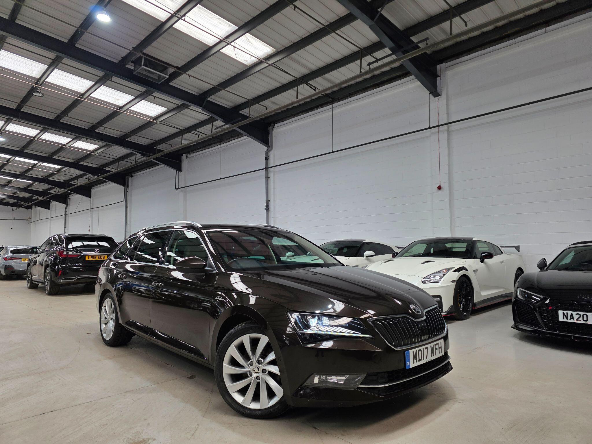 Skoda Superb view 3