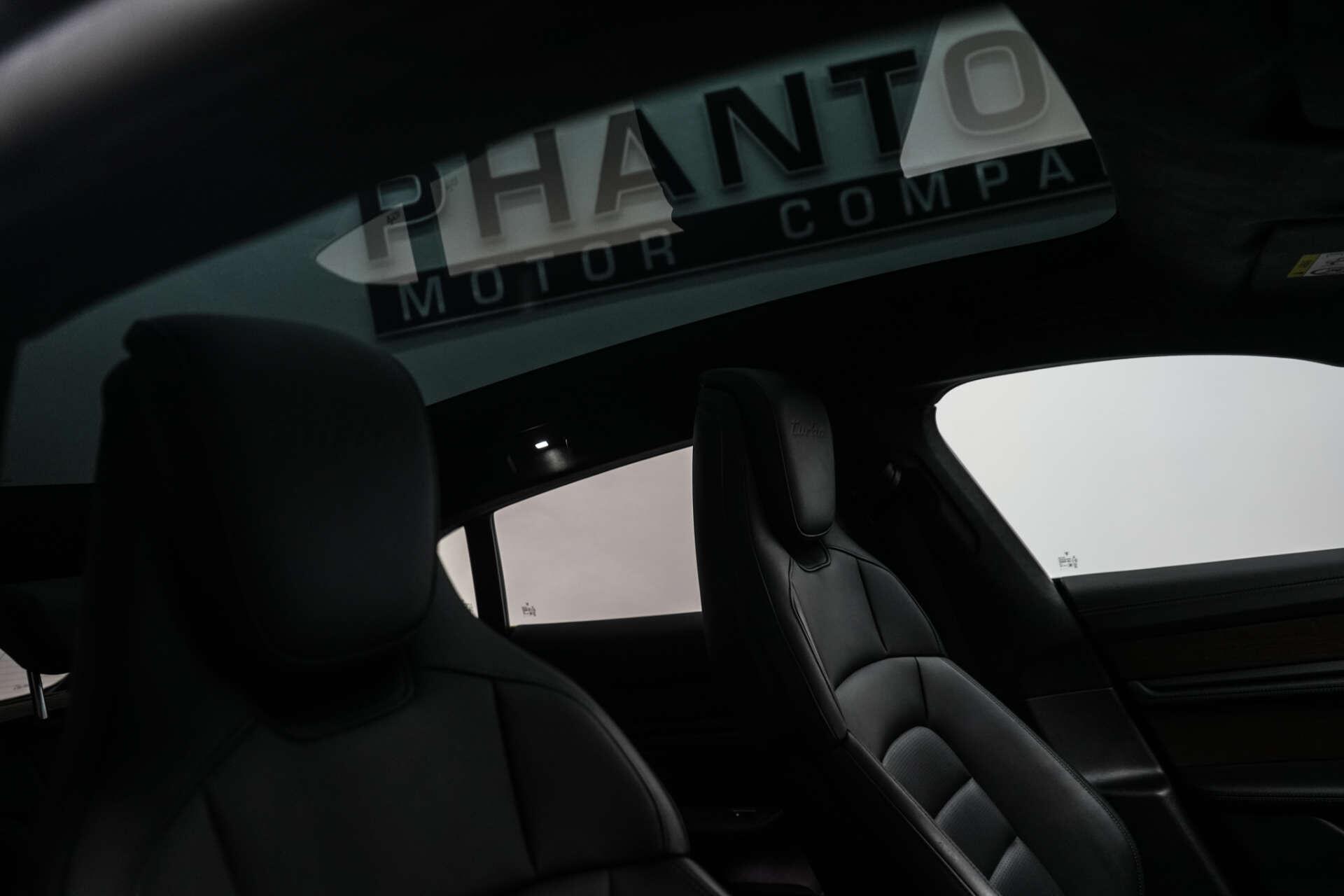 Porsche Taycan view 22