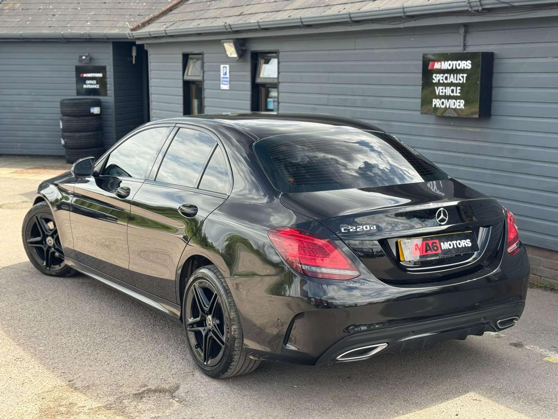 Mercedes-Benz C Class view 7