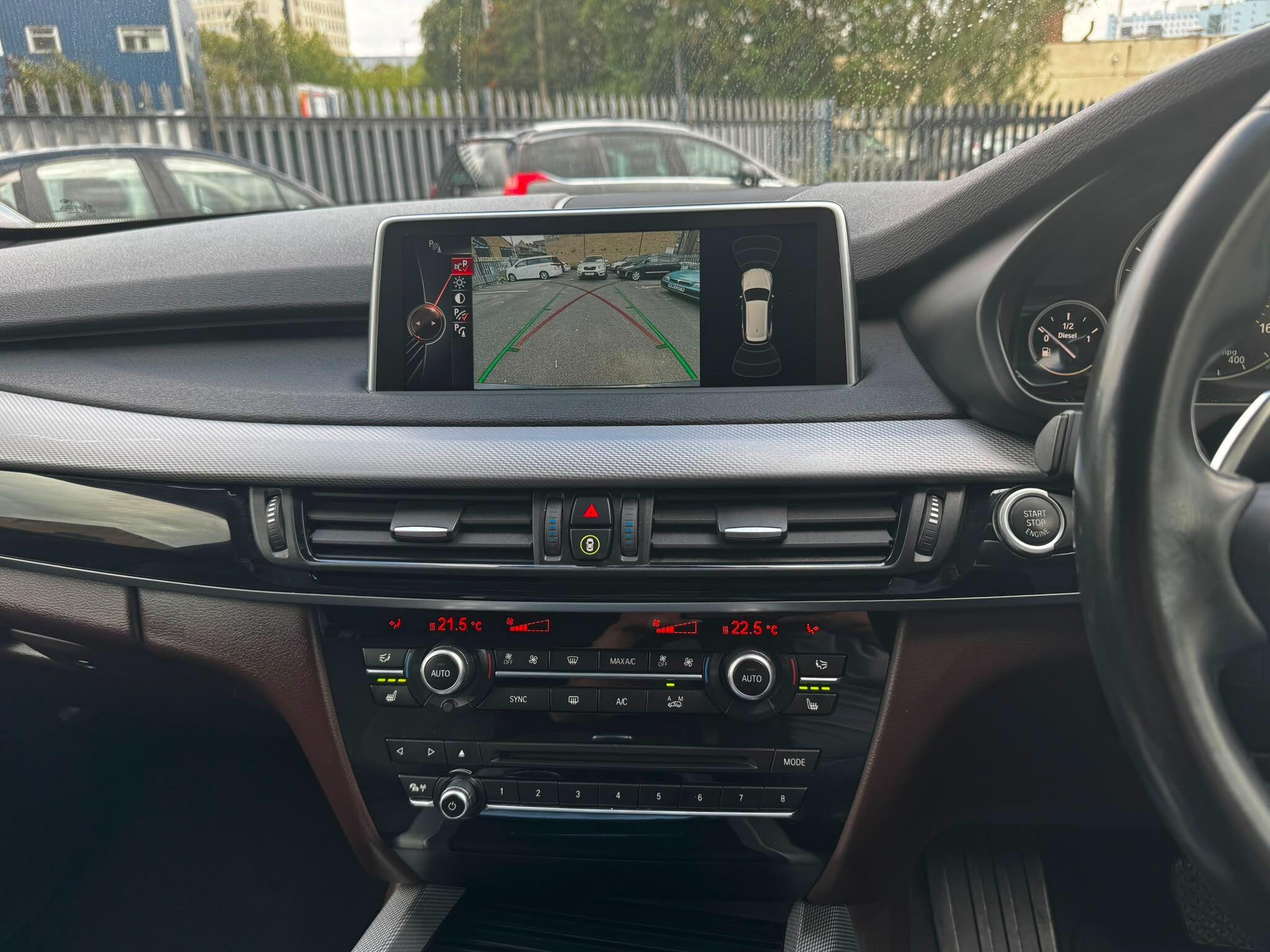 BMW X5 view 42