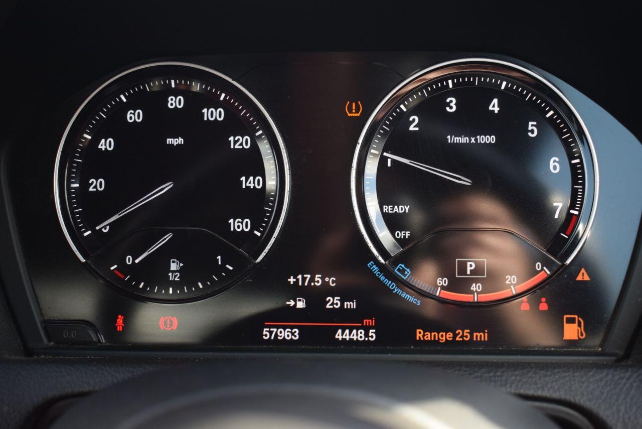 BMW 2 Series view 18