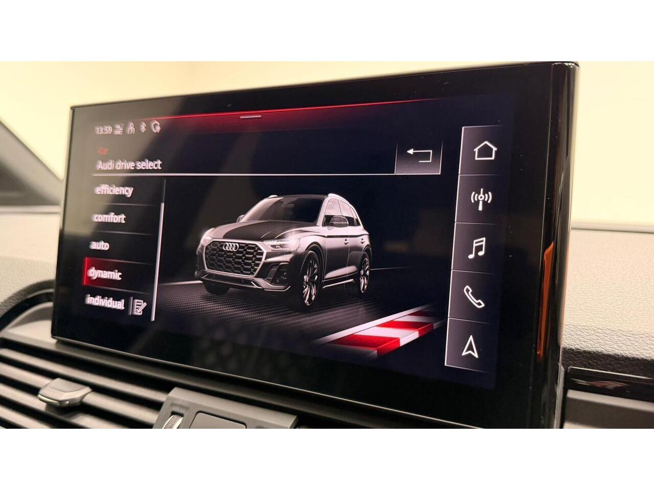 Audi Q5 view 24