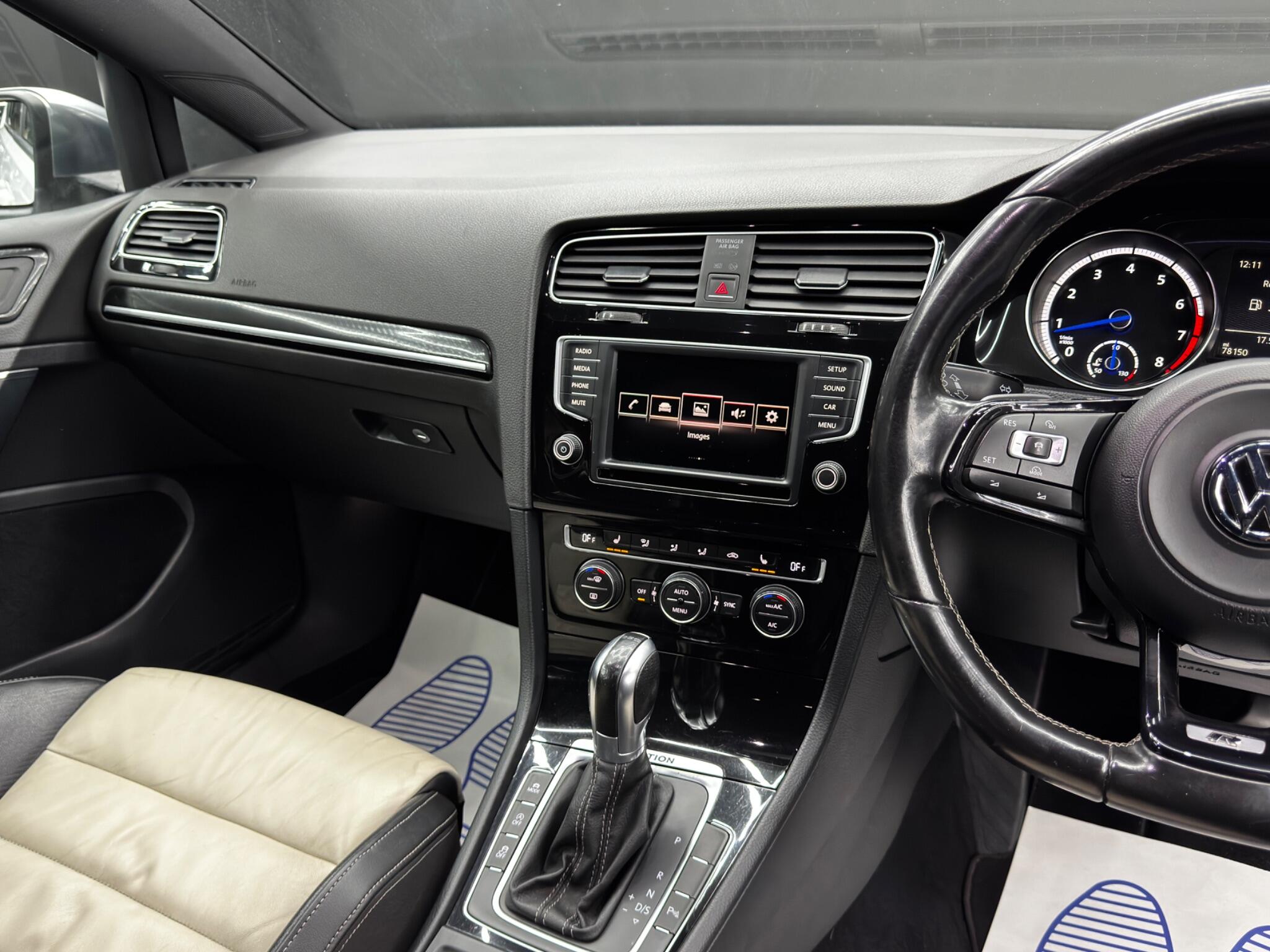 Volkswagen Golf view 22