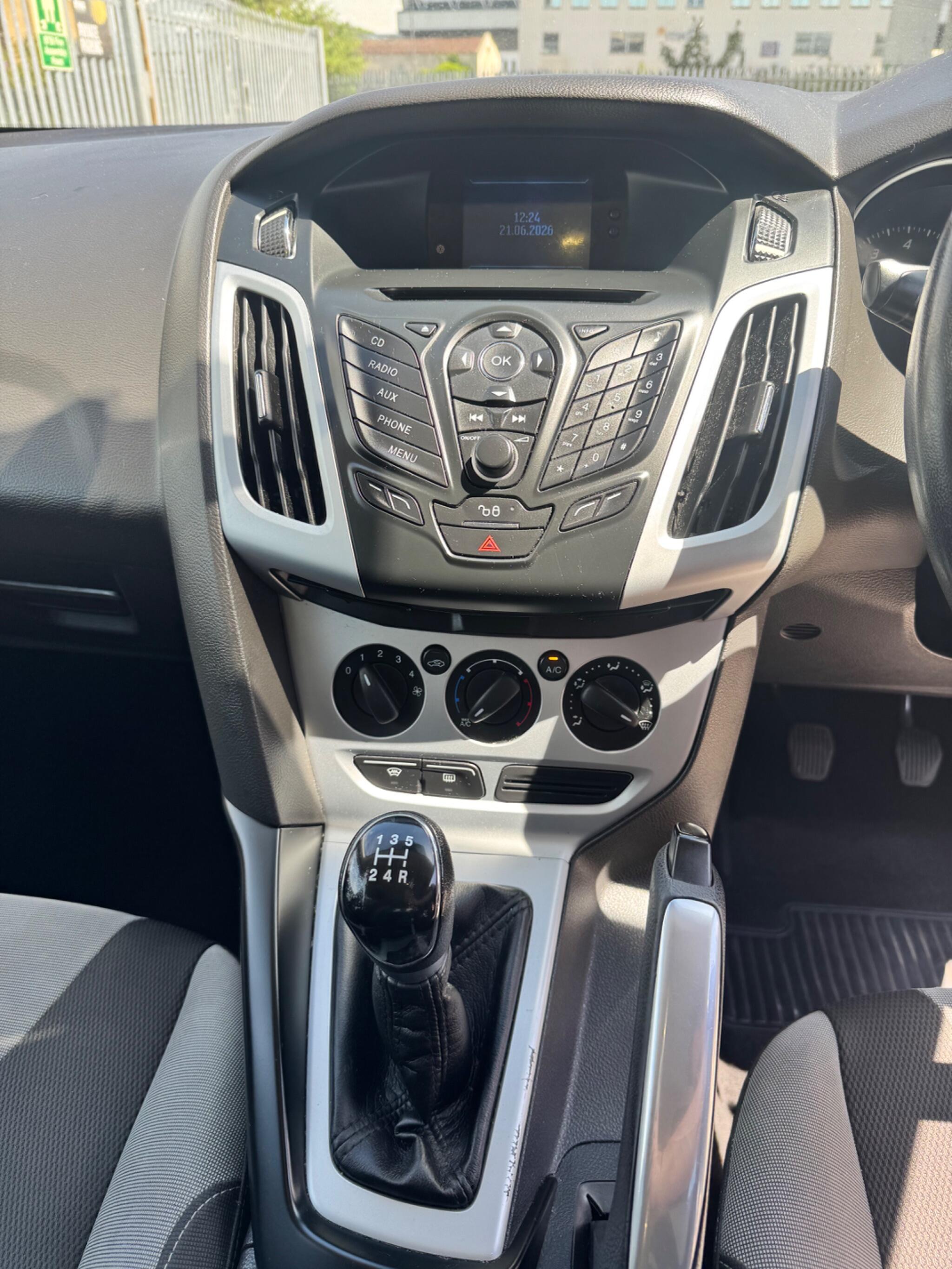 Ford Focus view 45